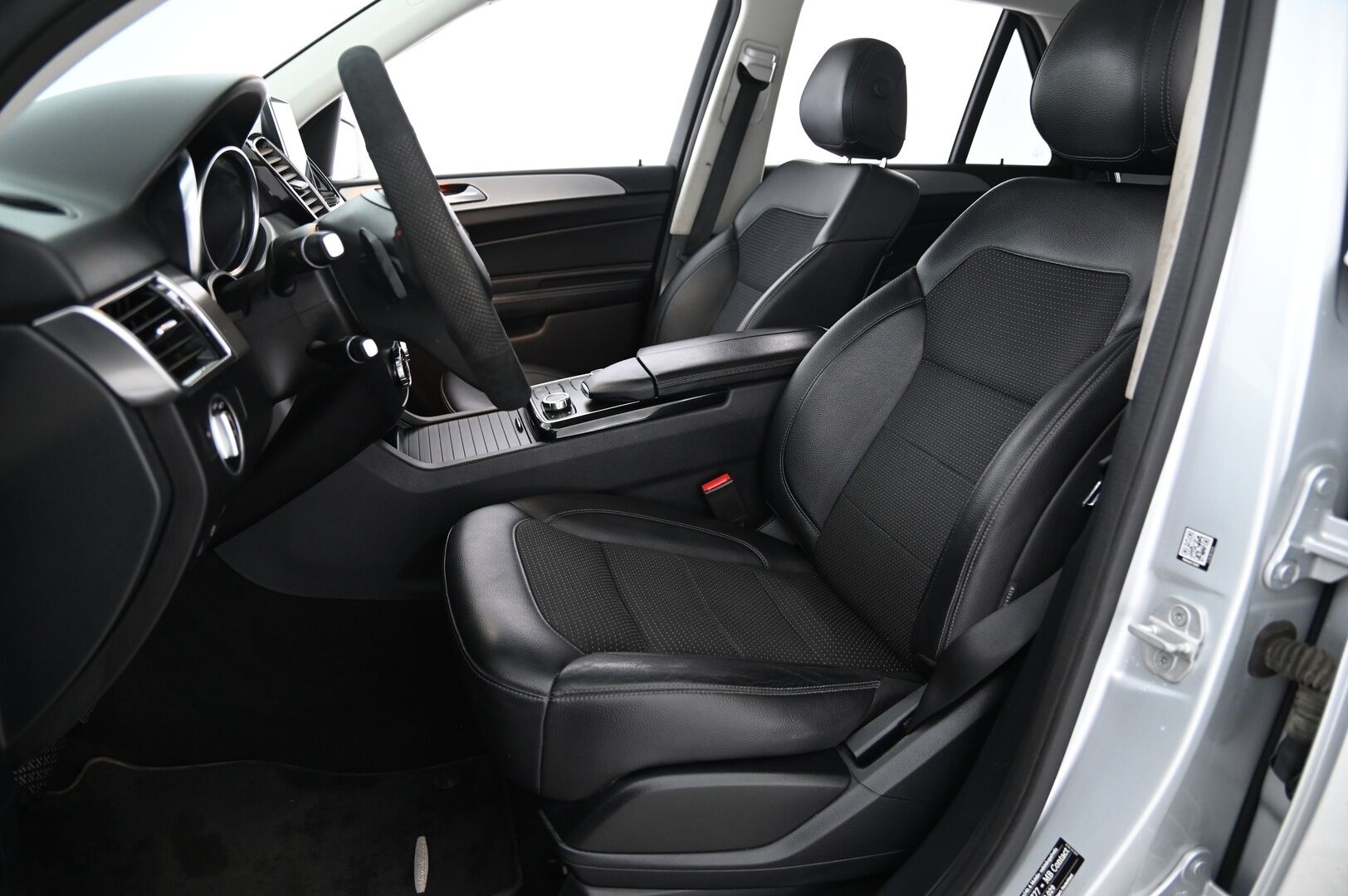 Mercedes-Benz GLE 2015 250 d 4Matic*Webasto / P.kamera / Täyssähköpenkit / 9G* - *Juuri huollettu / 2x renkaat&vanteet*