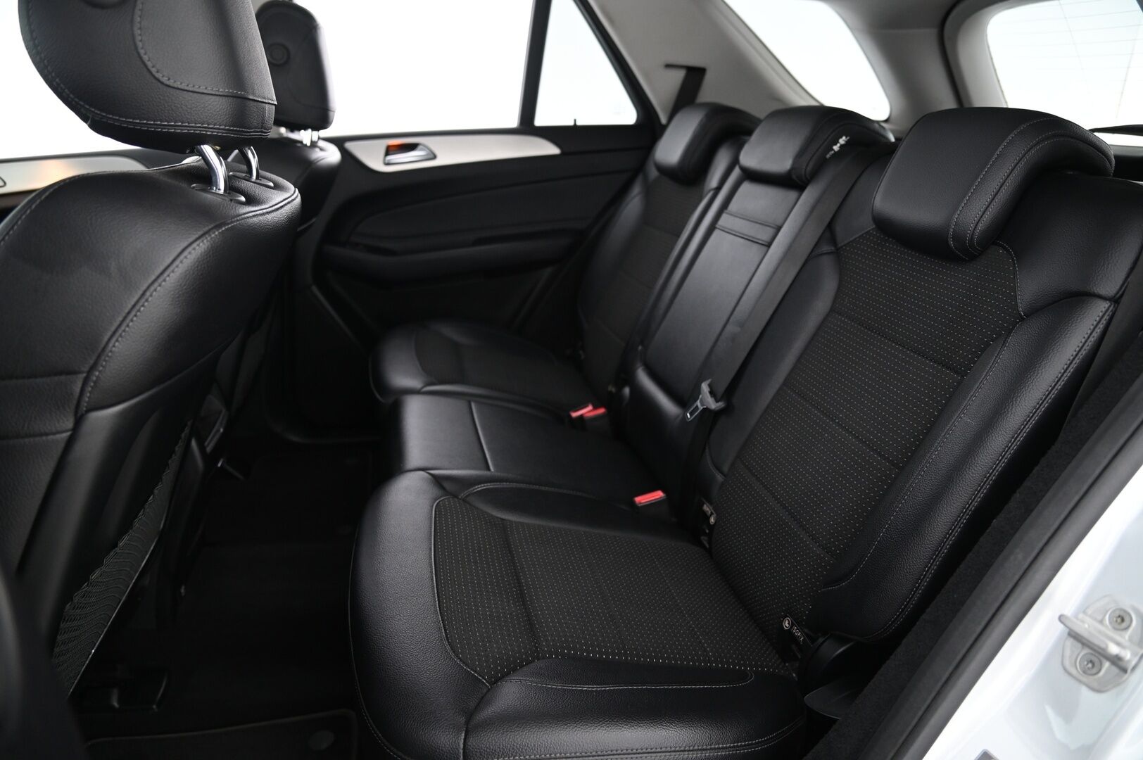 Mercedes-Benz GLE 2015 250 d 4Matic*Webasto / P.kamera / Täyssähköpenkit / 9G* - *Juuri huollettu / 2x renkaat&vanteet*