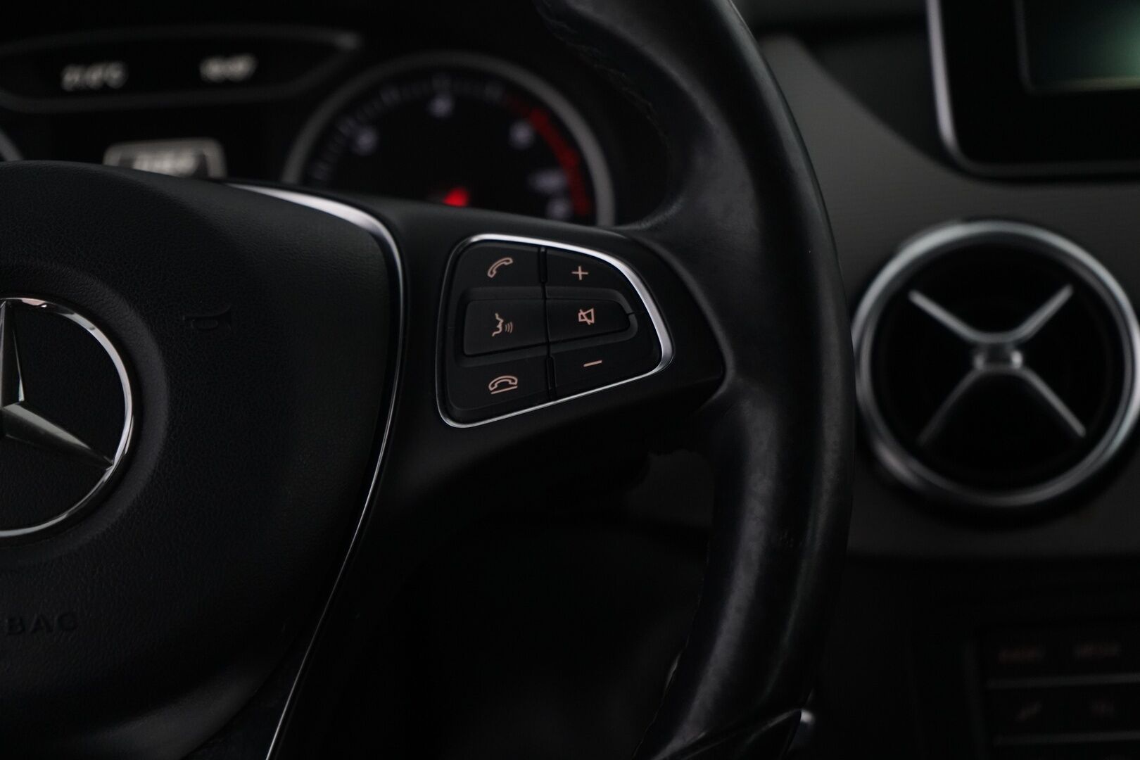 Mercedes-Benz B 2015 180 d A Premium Business - Ennakkomyynnissä! - HULLUT JOULUT KORKOTARJOUS 2,49% 