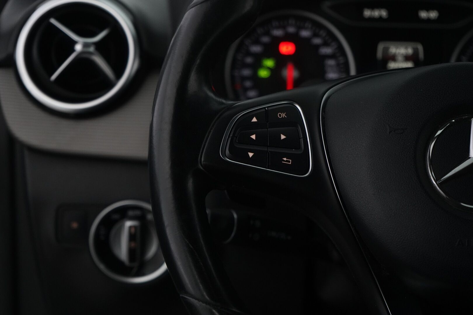 Mercedes-Benz B 2015 180 d A Premium Business - Ennakkomyynnissä! - HULLUT JOULUT KORKOTARJOUS 2,49% 