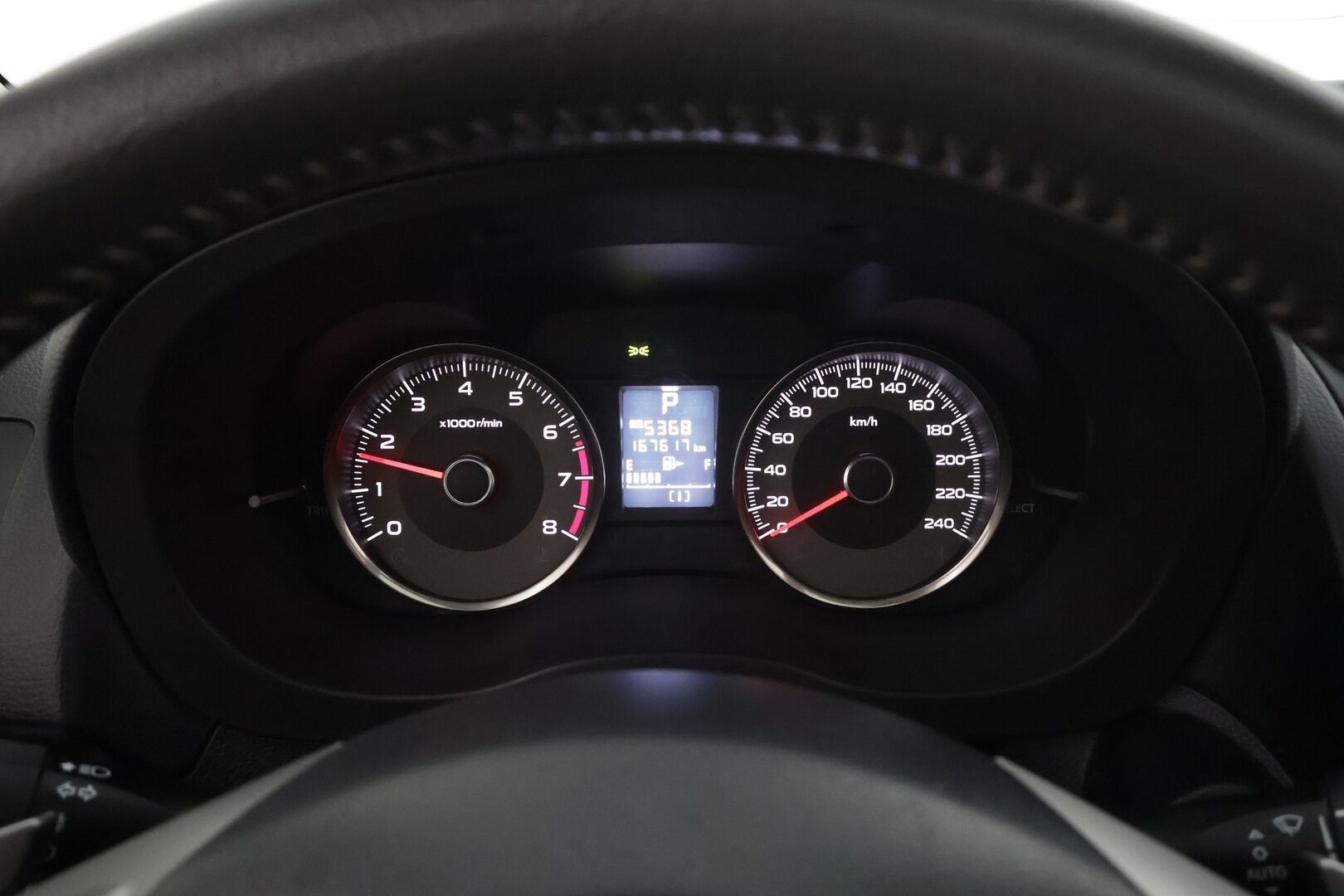 Subaru Forester 2015 2,0i XE CVT * Lasikattoluukku / Vakkari / P.kamera / Koukku / Webasto / KeylessGo / Nahat / Sähköpenkki / Sähköluukku * - Suomi-auto / Kahdet renkaat aluvanteilla