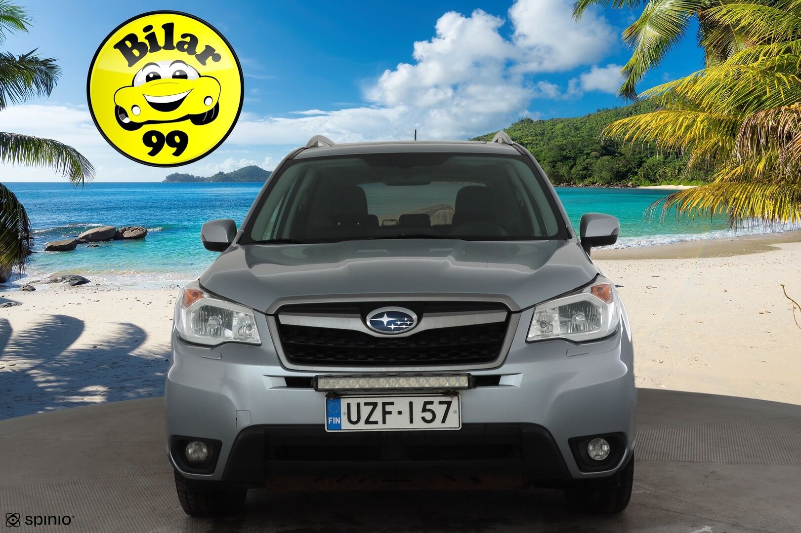 Subaru Forester 2015 2,0i XE CVT * Lasikattoluukku / Vakkari / P.kamera / Koukku / Webasto / KeylessGo / Nahat / Sähköpenkki / Sähköluukku * - Suomi-auto / Kahdet renkaat aluvanteilla