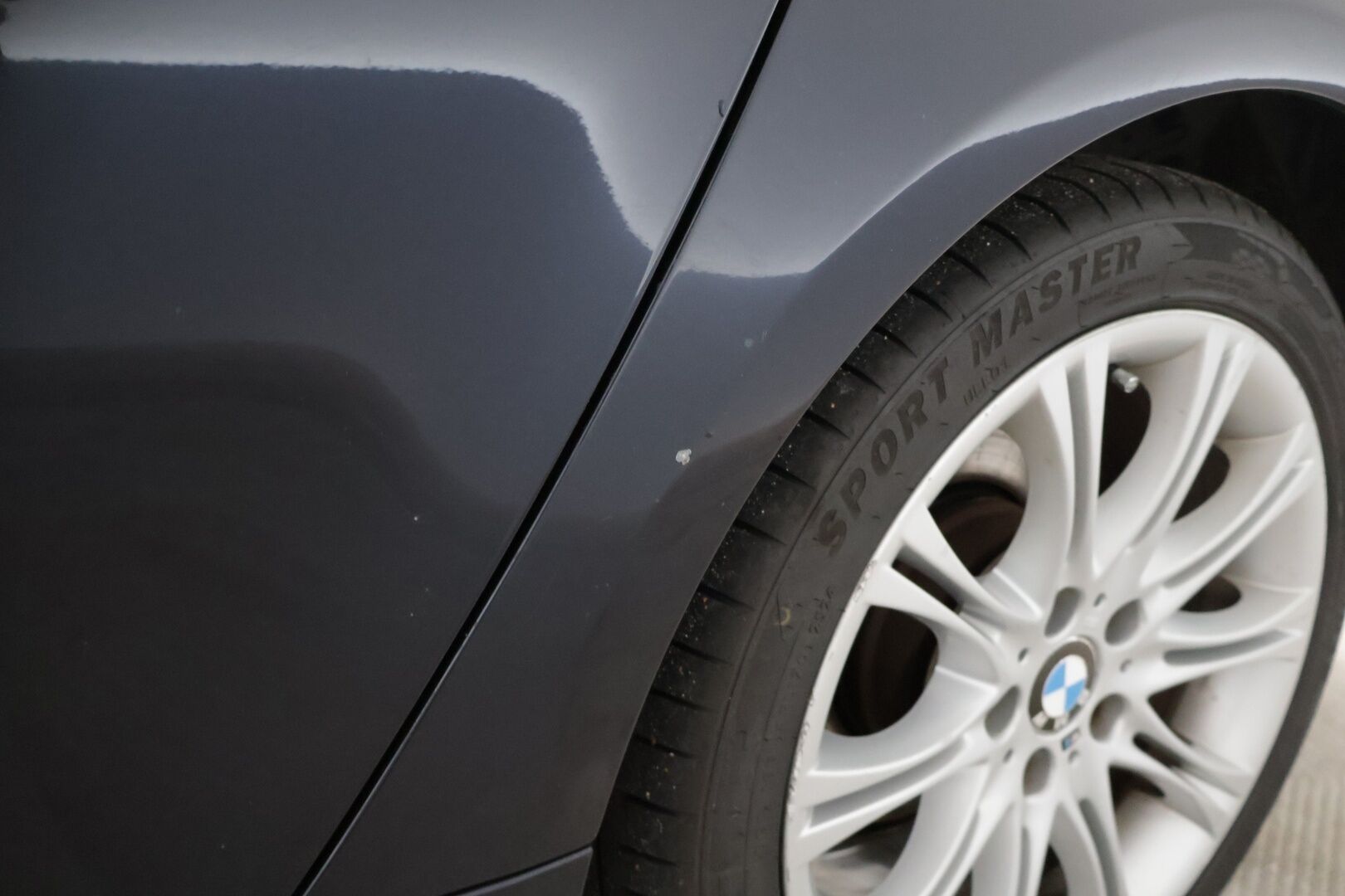 BMW 530 2010 530D XDRIVE E61 Touring * YritysOutlet - Myydään vain yrityksille / M Sport / Nahkasisusta / Prof.Navi / Hifit * - * Tämä auto myydään YritysOutlet -valikoimasta vain yritykselle *