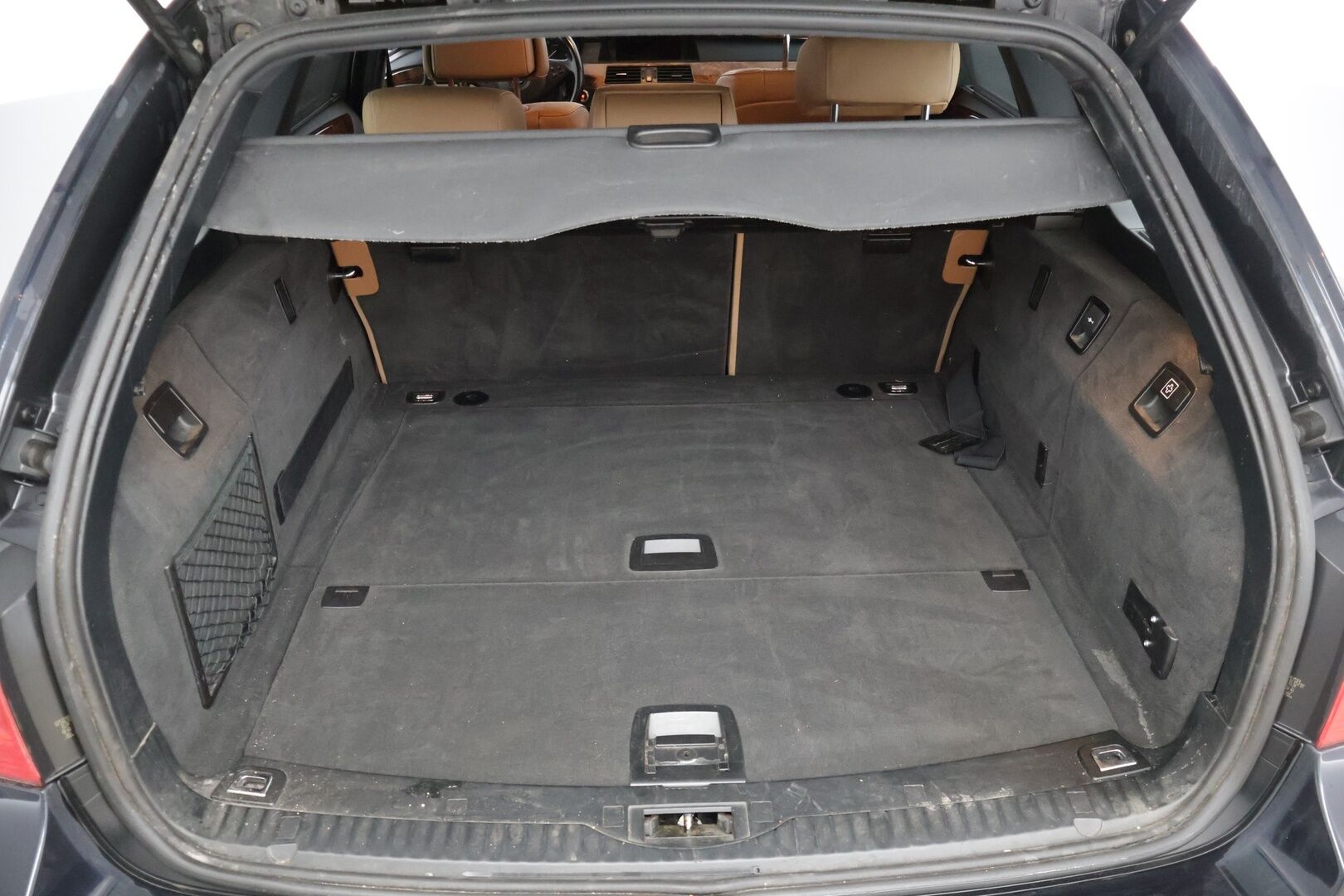 BMW 530 2010 530D XDRIVE E61 Touring * YritysOutlet - Myydään vain yrityksille / M Sport / Nahkasisusta / Prof.Navi / Hifit * - * Tämä auto myydään YritysOutlet -valikoimasta vain yritykselle *