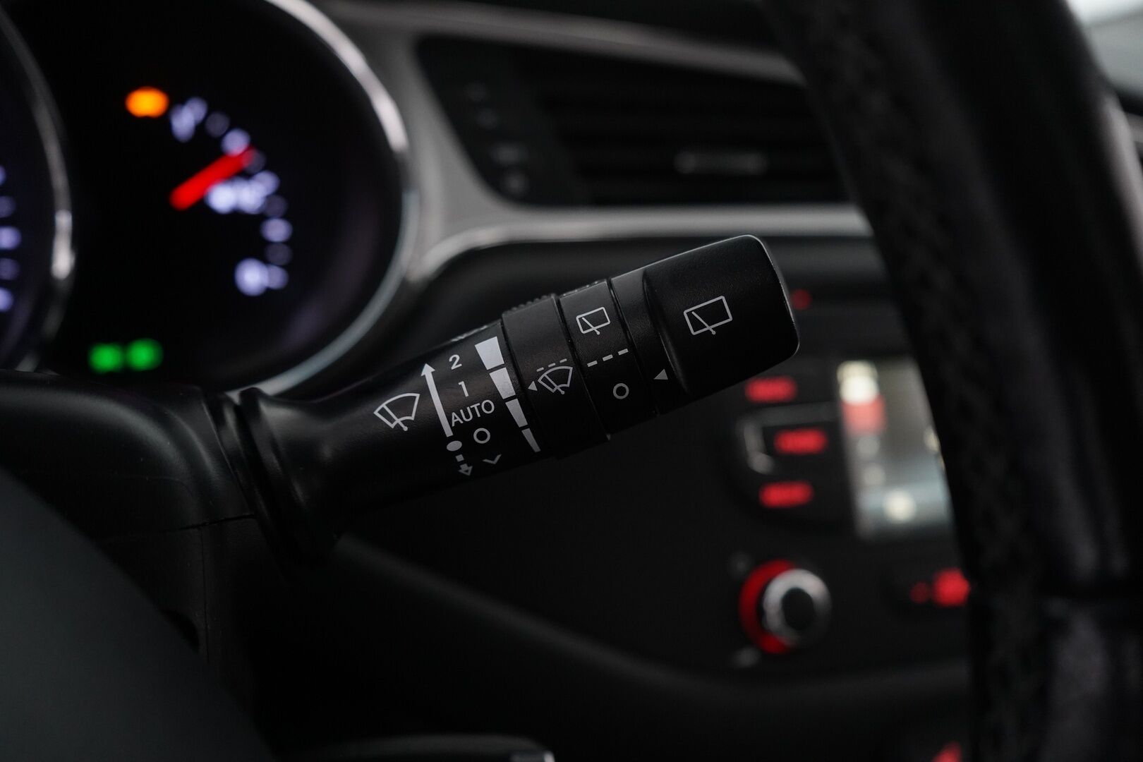 Kia cee'd 2015 1,6 CRDi ISG 136hv EX SW DCT A/T Ecodynamics - Auto matkalla myymälään! - HULLUT JOULUT KORKOTARJOUS 2,49% 