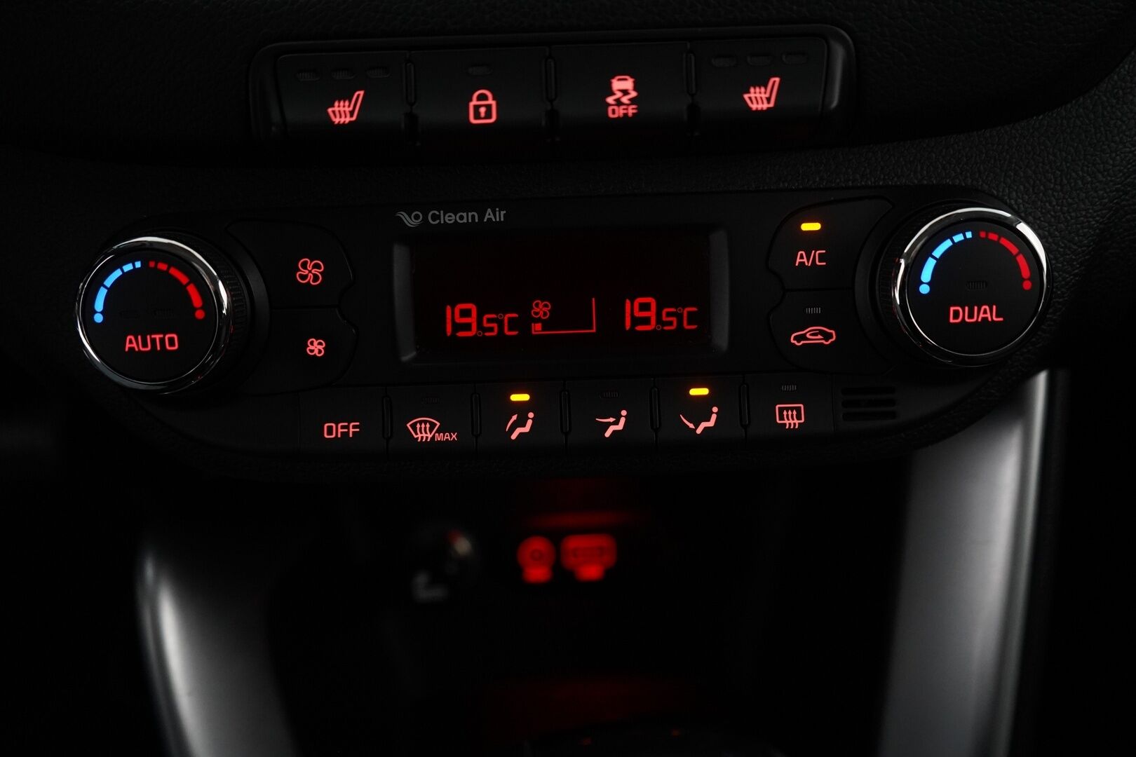 Kia cee'd 2015 1,6 CRDi ISG 136hv EX SW DCT A/T Ecodynamics - Auto matkalla myymälään! - HULLUT JOULUT KORKOTARJOUS 2,49% 