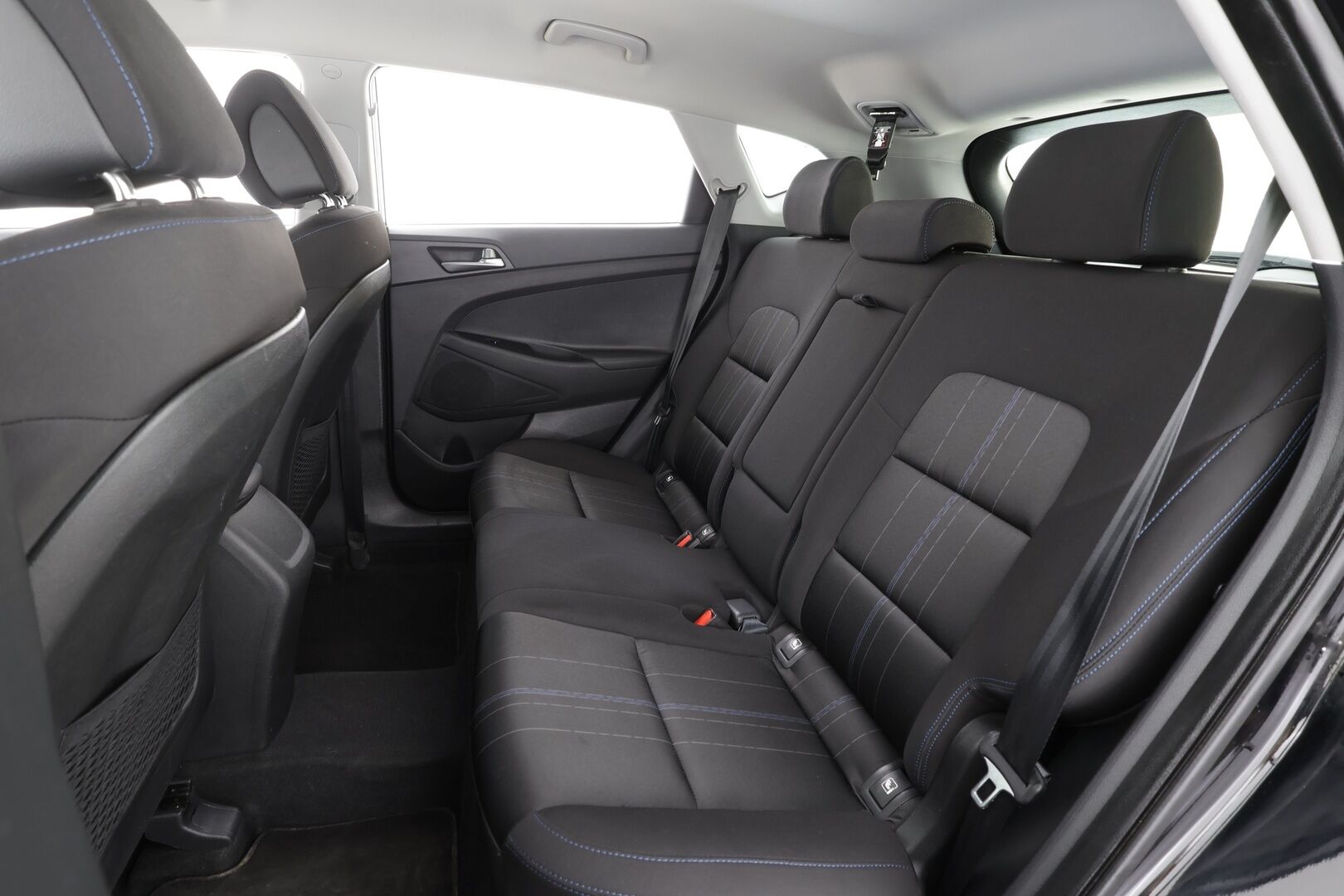 Hyundai Tucson 2016 1,6 6MT ISG Classic Business - * P.Tutka | Vakkari | Bluetooth | Ratinlämmitin | Suomi-auto | Taloudellinen | Kahdet renkaat aluvanteilla * 