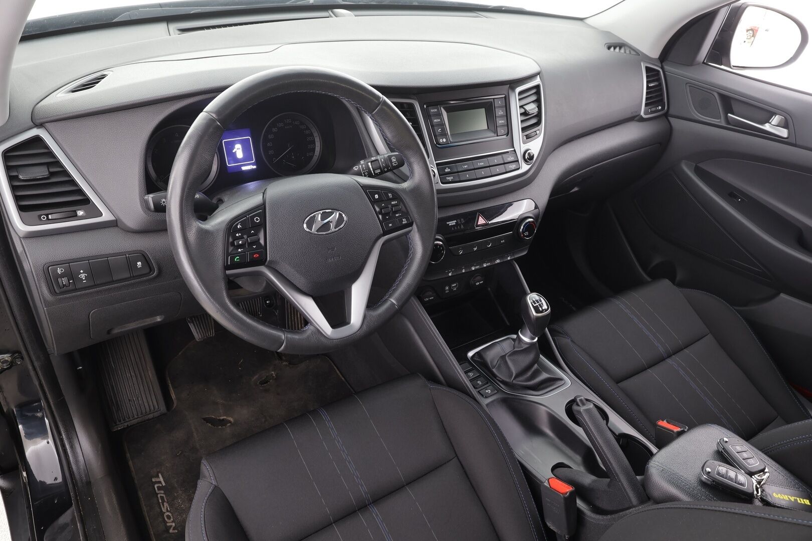 Hyundai Tucson 2016 1,6 6MT ISG Classic Business - * P.Tutka | Vakkari | Bluetooth | Ratinlämmitin | Suomi-auto | Taloudellinen | Kahdet renkaat aluvanteilla * 