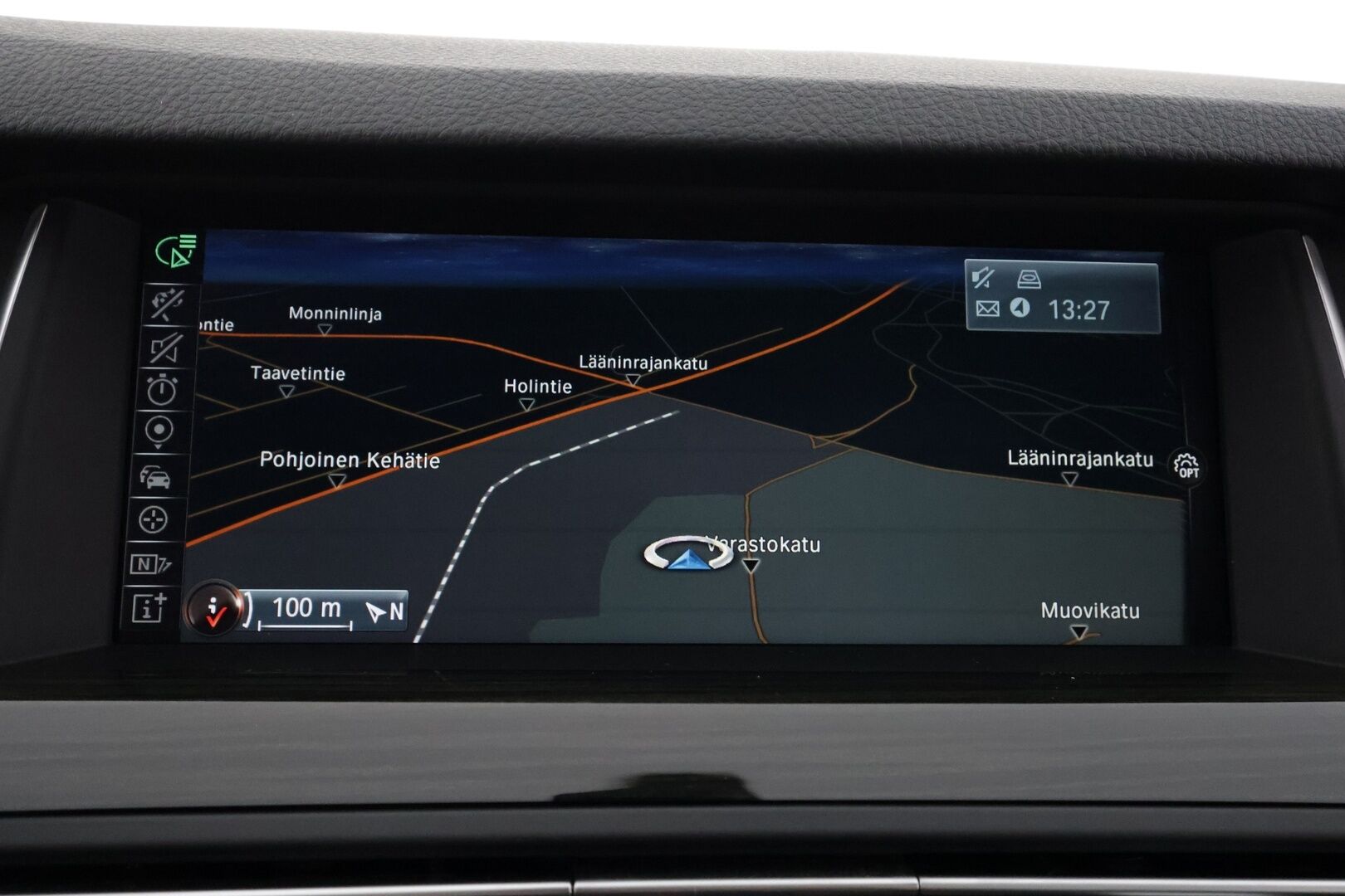 BMW 530 2015 F11 Touring 530d A xDrive Business Luxury - | ACC | Webasto | Panorama | H/K | Adapt LED | Comfort Istuimet muistilla | P.Kamera | Ilmastoidut Sporttinahat | HUD | Soft Close | Comfort access | Merkkihuollettu | Kahdet Renkaat |