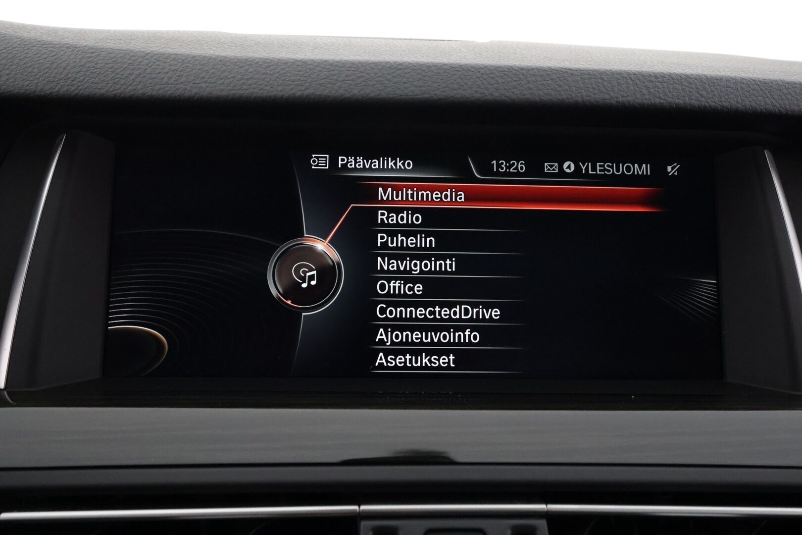 BMW 530 2015 F11 Touring 530d A xDrive Business Luxury - | ACC | Webasto | Panorama | H/K | Adapt LED | Comfort Istuimet muistilla | P.Kamera | Ilmastoidut Sporttinahat | HUD | Soft Close | Comfort access | Merkkihuollettu | Kahdet Renkaat |