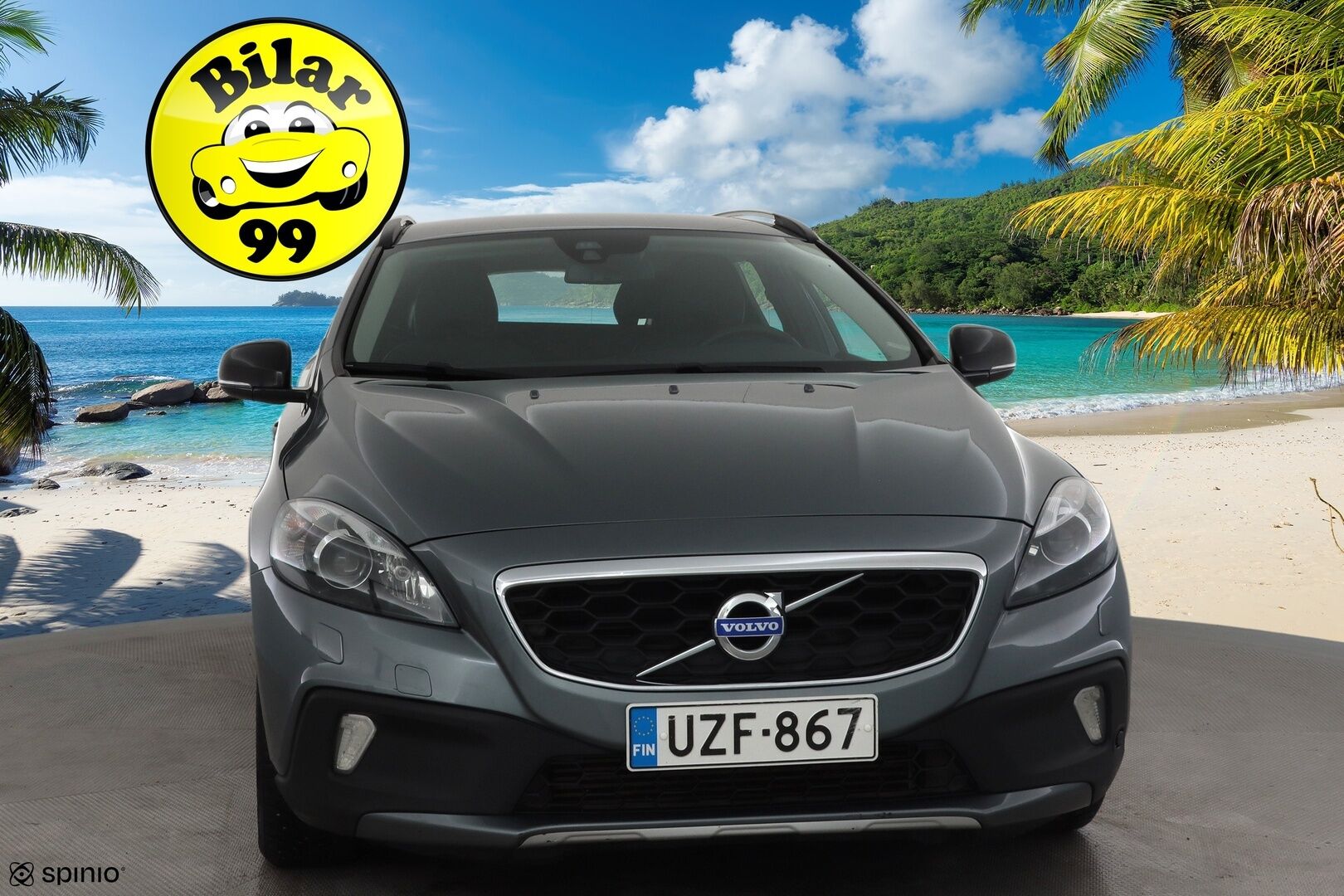 Volvo V40 Cross Country 2016 T3 Business aut * Suomi-auto / Vakkari / Webasto / P.tutka / Koukku / Puolinahat * - Kahdet renkaat Volvon aluvanteilla