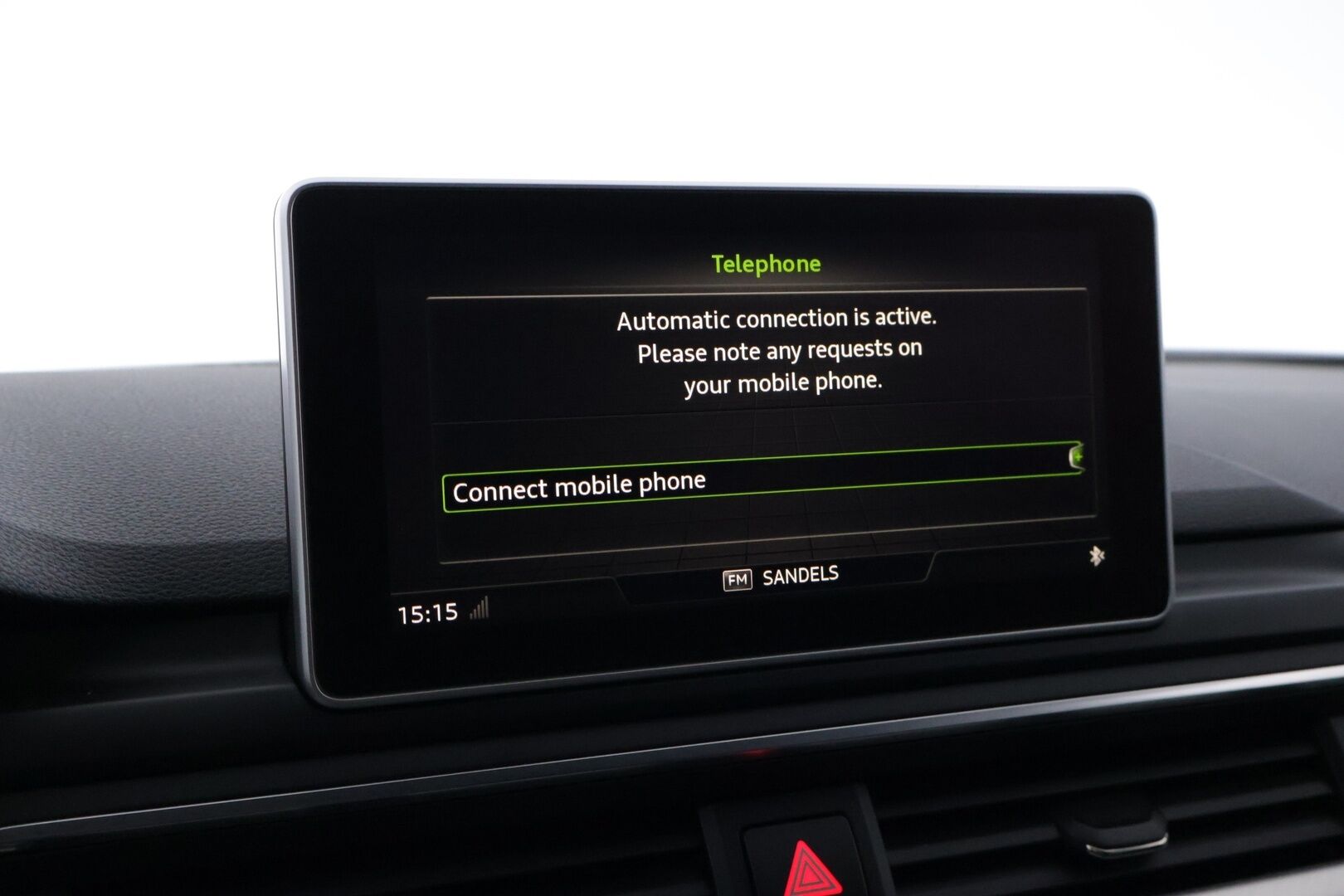 Audi A4 2016 Avant First Edition Business Sport 2,0 TDI 140 kW quattro S tronic *Webasto / Navi / Koukku / Digimittaristo / Audi Connect / Sporttinahat* - Kahdet hyvät renkaat vanteilla / Hyvä huoltohistoria - HULLUT AVAJAISHULINAT KORKOTARJOUS 3,29 %