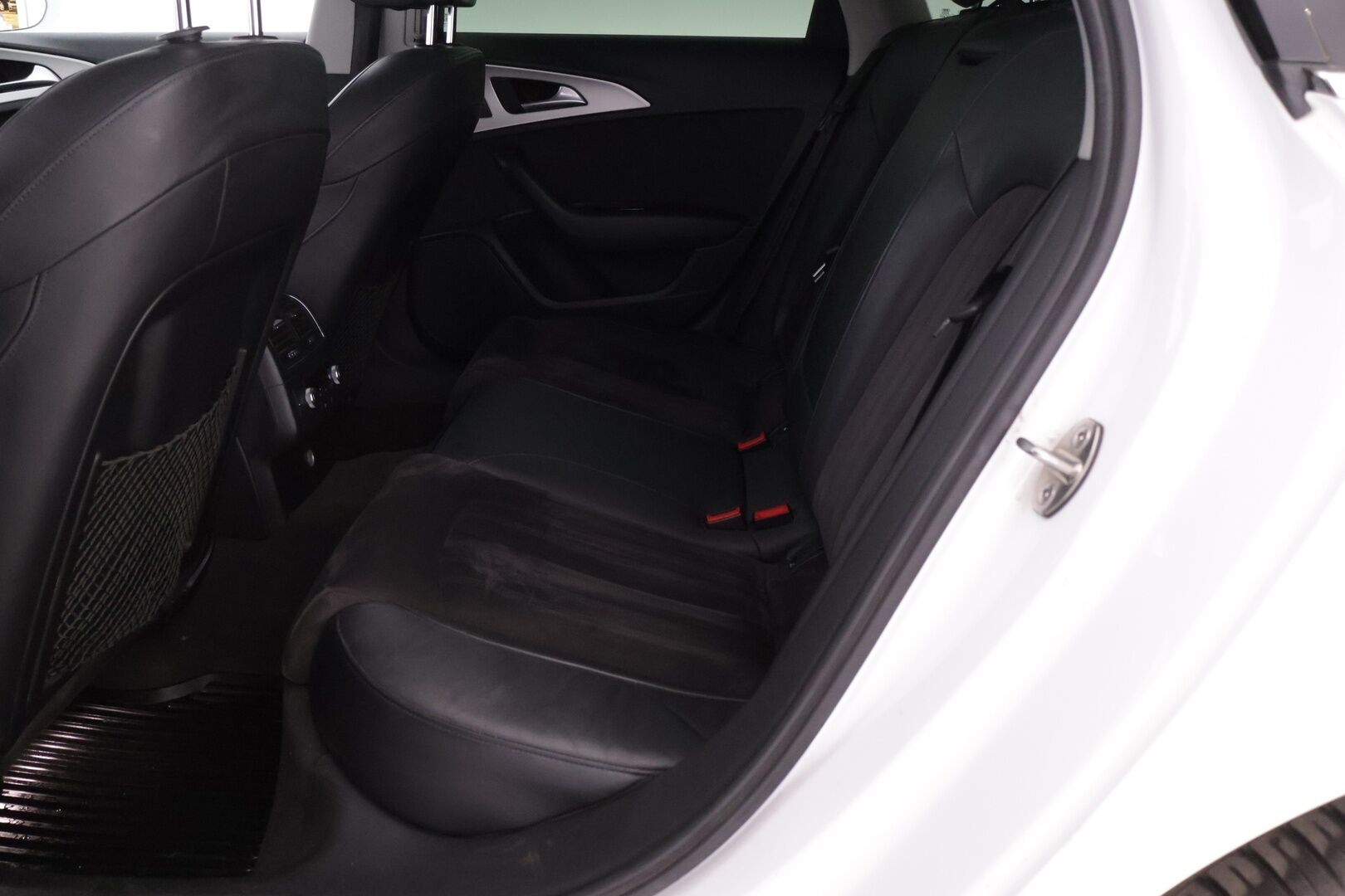 Audi A6 2017 Avant S Line Business Sport 2,0 TDI 140 kW quattro S tronic - Hihna juuri vaihdettu | Webasto | Sporttipenkit | P.Kamera | Koukku | S.Luukku | LED | 