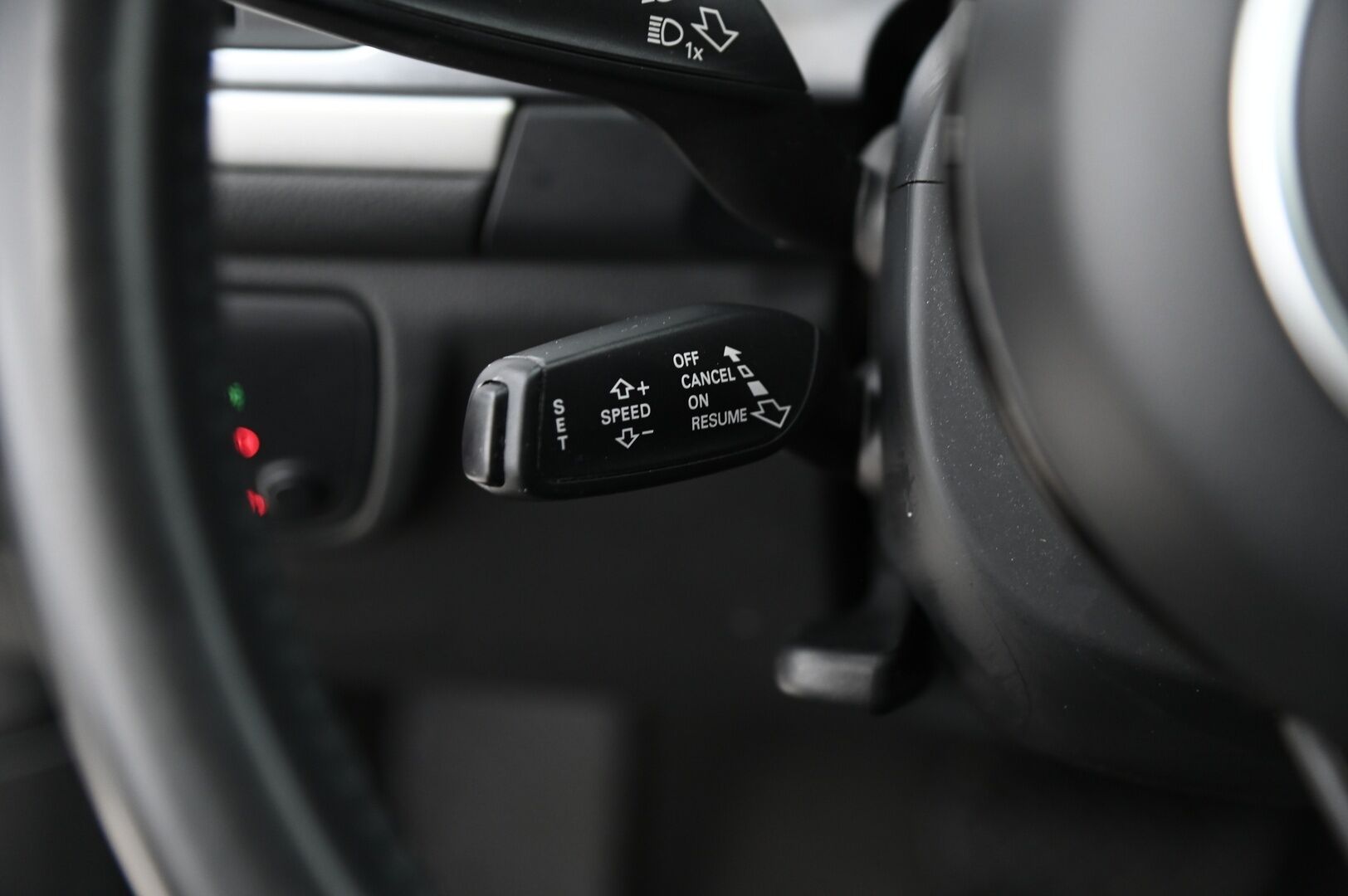 Audi A6 2017 Avant Business Sport 2,0 TDI 110 kW ultra S tronic *Webasto / P.Kamera / Koukku / Sporttipenkit* - *Autossa Nahka-alcantara verhoilu / Tutkat / BT / 2x Alut*