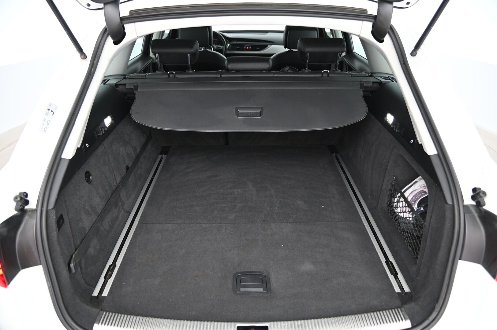 Audi A6 2017 Avant Business Sport 2,0 TDI 110 kW ultra S tronic *Webasto / P.Kamera / Koukku / Sporttipenkit* - *Autossa Nahka-alcantara verhoilu / Tutkat / BT / 2x Alut*