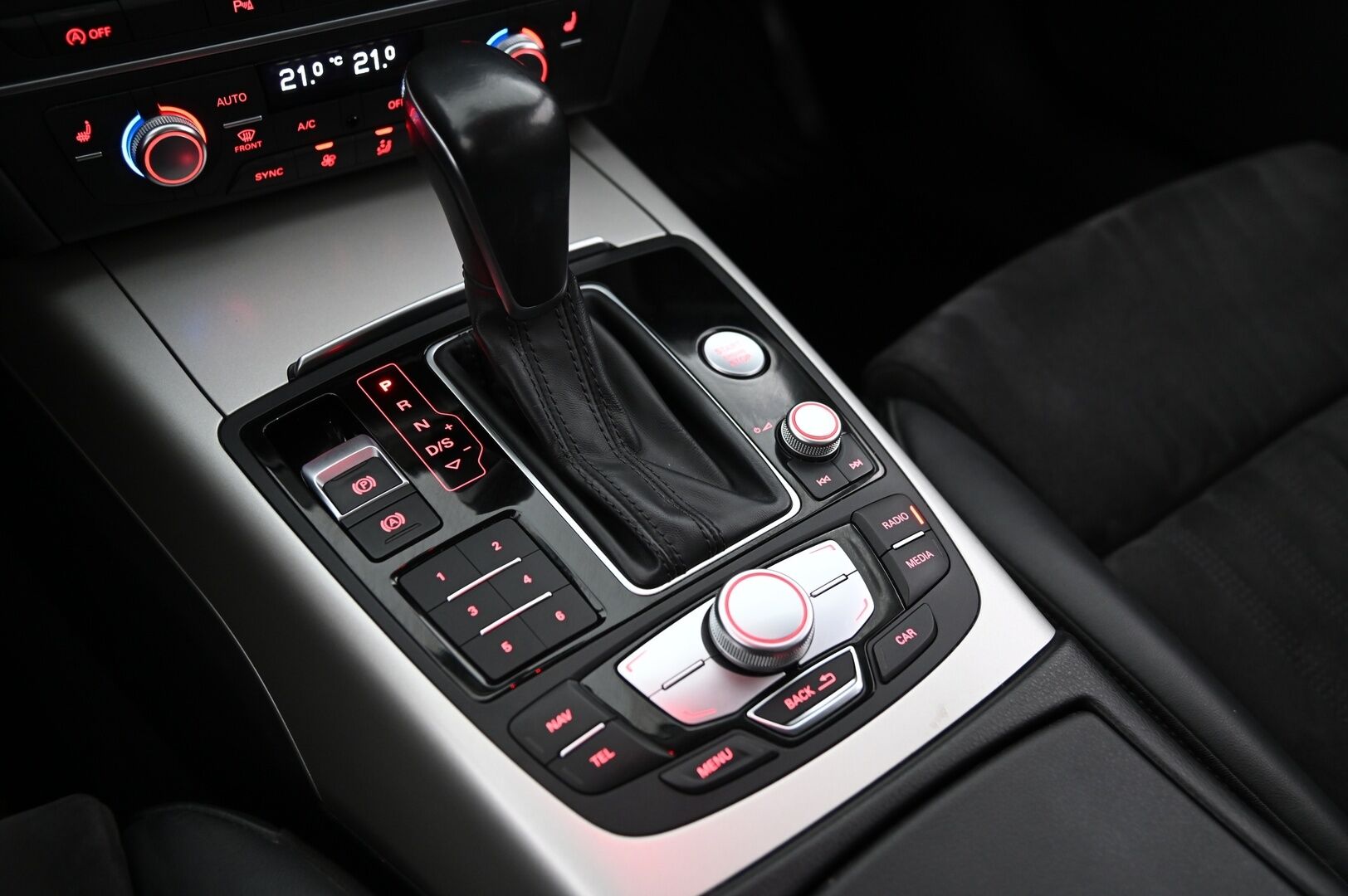 Audi A6 2017 Avant Business Sport 2,0 TDI 110 kW ultra S tronic *Webasto / P.Kamera / Koukku / Sporttipenkit* - *Autossa Nahka-alcantara verhoilu / Tutkat / BT / 2x Alut*