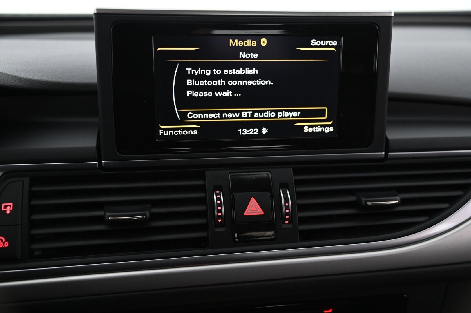 Audi A6 2017 Avant Business Sport 2,0 TDI 110 kW ultra S tronic *Webasto / P.Kamera / Koukku / Sporttipenkit* - *Autossa Nahka-alcantara verhoilu / Tutkat / BT / 2x Alut*