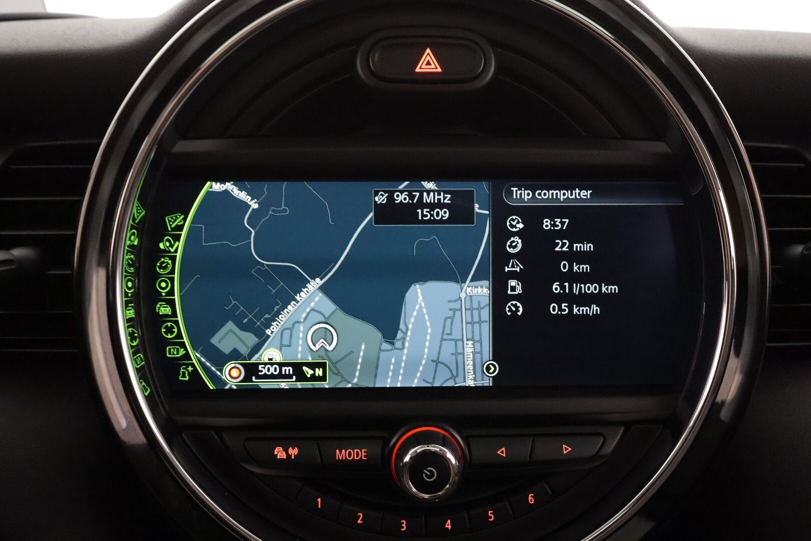 MINI Hatchback 2016 5-ovinen Cooper Business - | Vakkari | Lohko | Adapt Jousitus | P.Tutka | HUD | Panorama | Sporttipenkit | H/K | LED | Suomi-auto | Merkkihuollettu | Kahdet Renkaat |
