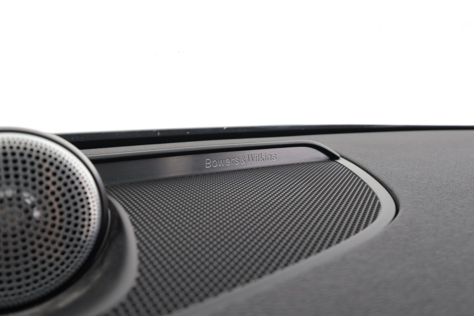 Volvo S90 2017 D4 Inscription aut * ACC / HUD / B&W / Muistipenkit / Full LED / Navi / Lasikattoluukku / Webasto / KeylessGo / BLIS / Nahat / 360° * - 1.Om Suomi-auto / Kahdet renkaat aluvanteilla / Huippuvarusteet - HULLU BLACKWEEK KORKOTARJOUS 2,49%