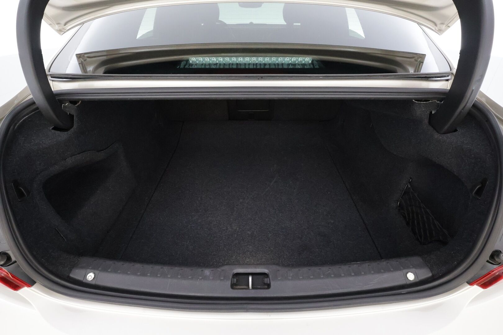 Volvo S90 2017 D4 Inscription aut * ACC / HUD / B&W / Muistipenkit / Full LED / Navi / Lasikattoluukku / Webasto / KeylessGo / BLIS / Nahat / 360° * - 1.Om Suomi-auto / Kahdet renkaat aluvanteilla / Huippuvarusteet - HULLU BLACKWEEK KORKOTARJOUS 2,49%