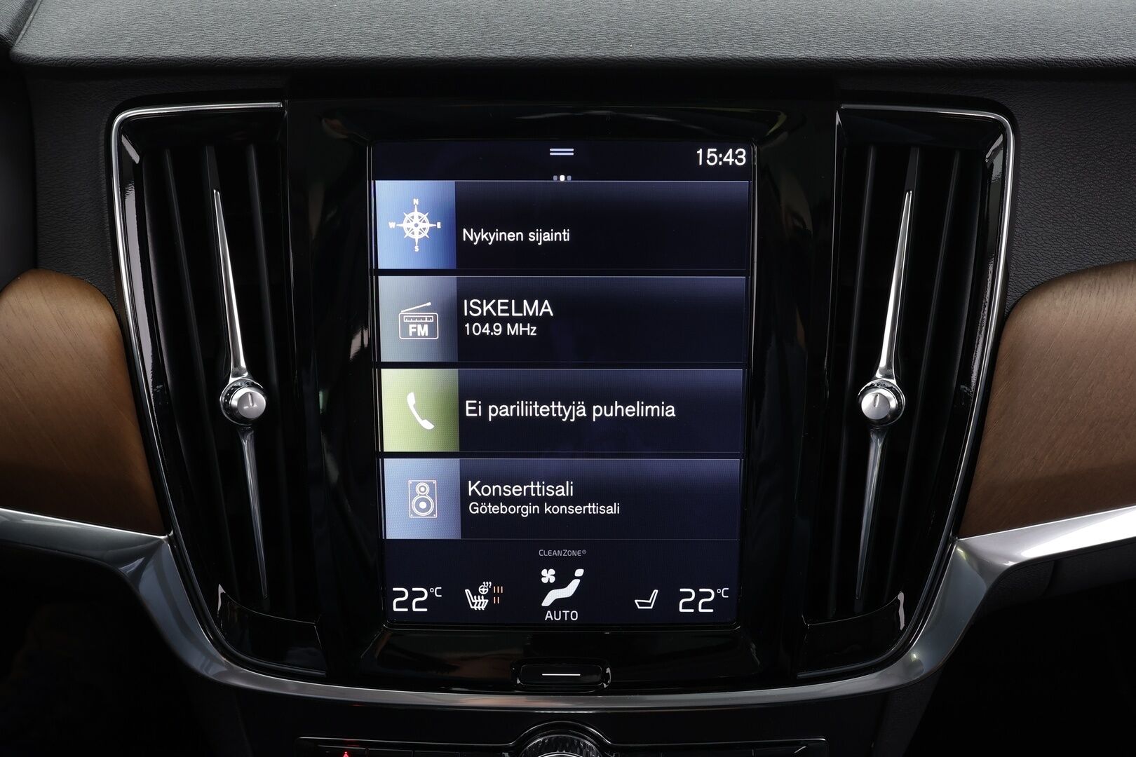 Volvo S90 2017 D4 Inscription aut * ACC / HUD / B&W / Muistipenkit / Full LED / Navi / Lasikattoluukku / Webasto / KeylessGo / BLIS / Nahat / 360° * - 1.Om Suomi-auto / Kahdet renkaat aluvanteilla / Huippuvarusteet - HULLU BLACKWEEK KORKOTARJOUS 2,49%