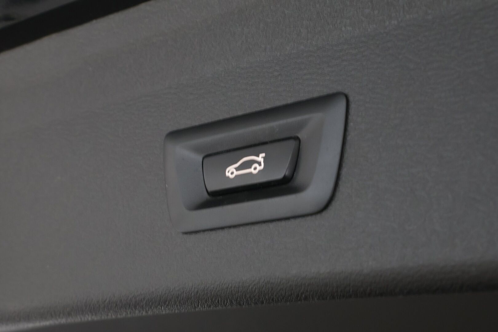 BMW X1 2016 F48 sDrive 18d A Business Sport * Sport istuimet / Vakkari / Sähkökontti / Koukku / Lohko+sisä / Led* - HULLUT AVAJAISHULINAT KORKOTARJOUS 3,29 %