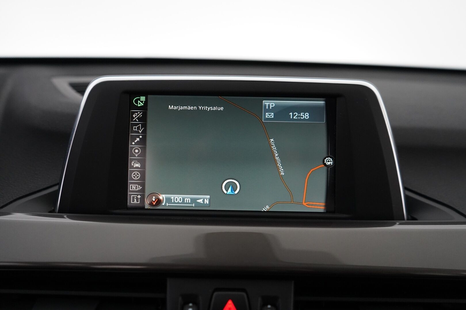 BMW X1 2016 F48 xDrive18d A Business xLine * Vakkari / Tutka / Koukku / Navi / Lohko * * - Suomi-auto / Kahdet renkaat alumiinivanteilla / Neliveto / Myydään juuri huollettuna!