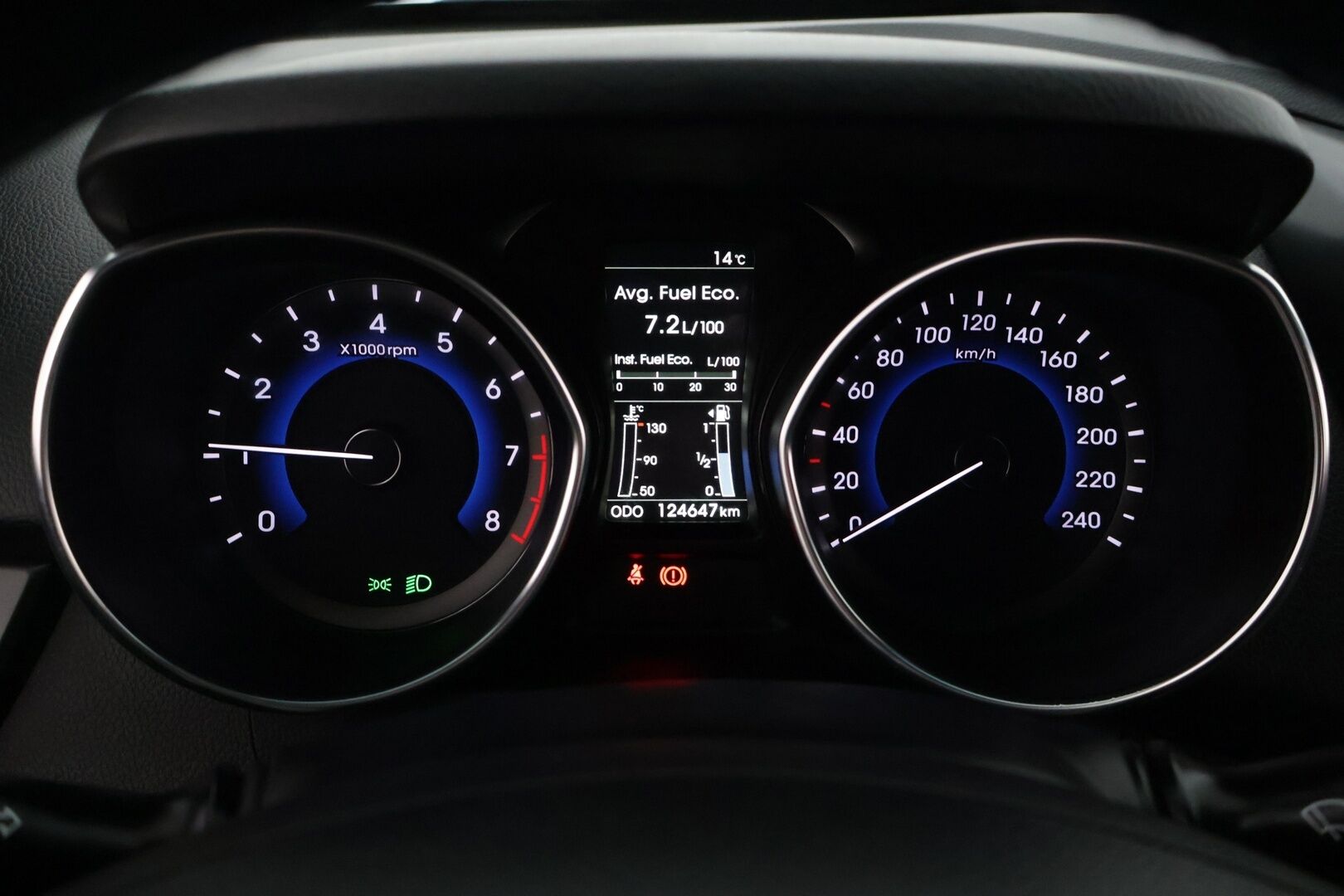 Hyundai i30 5d 2017 1,6 6MT ISG GO! * / Tutkat/ Ratinlämmitin/ Isofix/ Lohko * - Kahdet renkaat, Pienet kilometrit - Osta nyt, maksa vasta ensi vuonna