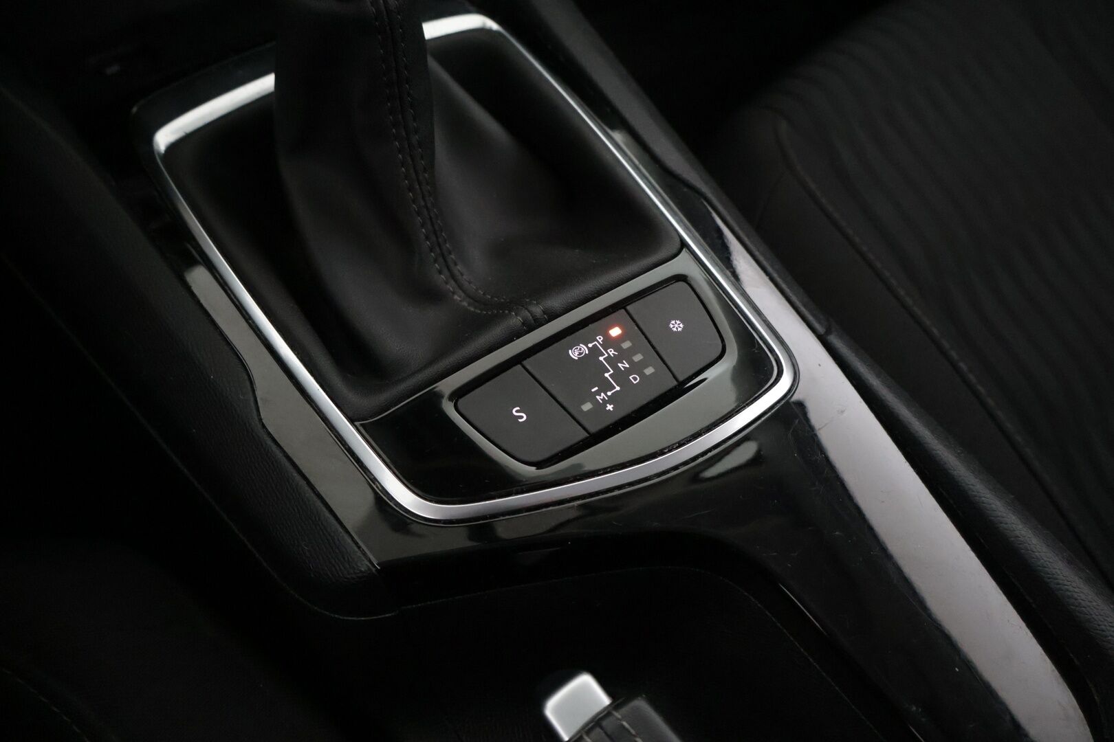 Peugeot 308 2017 SW Active PureTech 130 Automaatti - Vakkari | P.tutkat | Bluetooth | App Connect