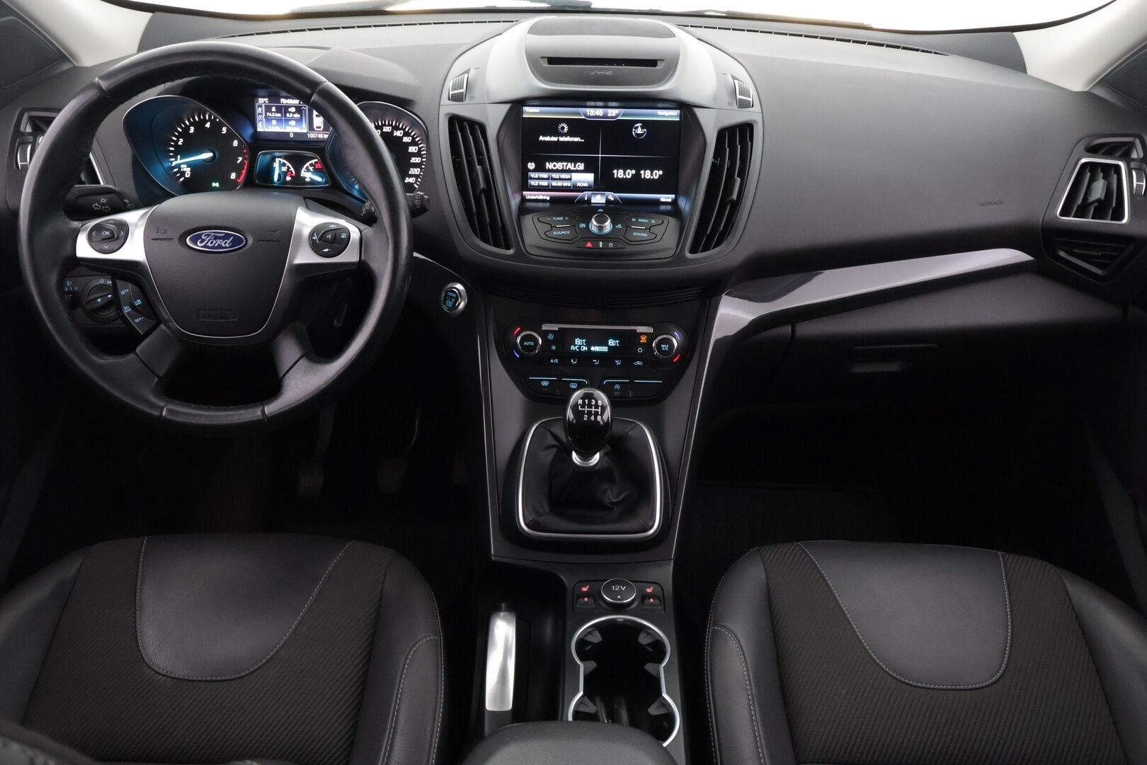 Ford Kuga 2016 1,5 EcoBoost 150 hv FWD M6 Titanium 5-ovinen *2-om Suomi-auto / Vakkari / P-tutka*