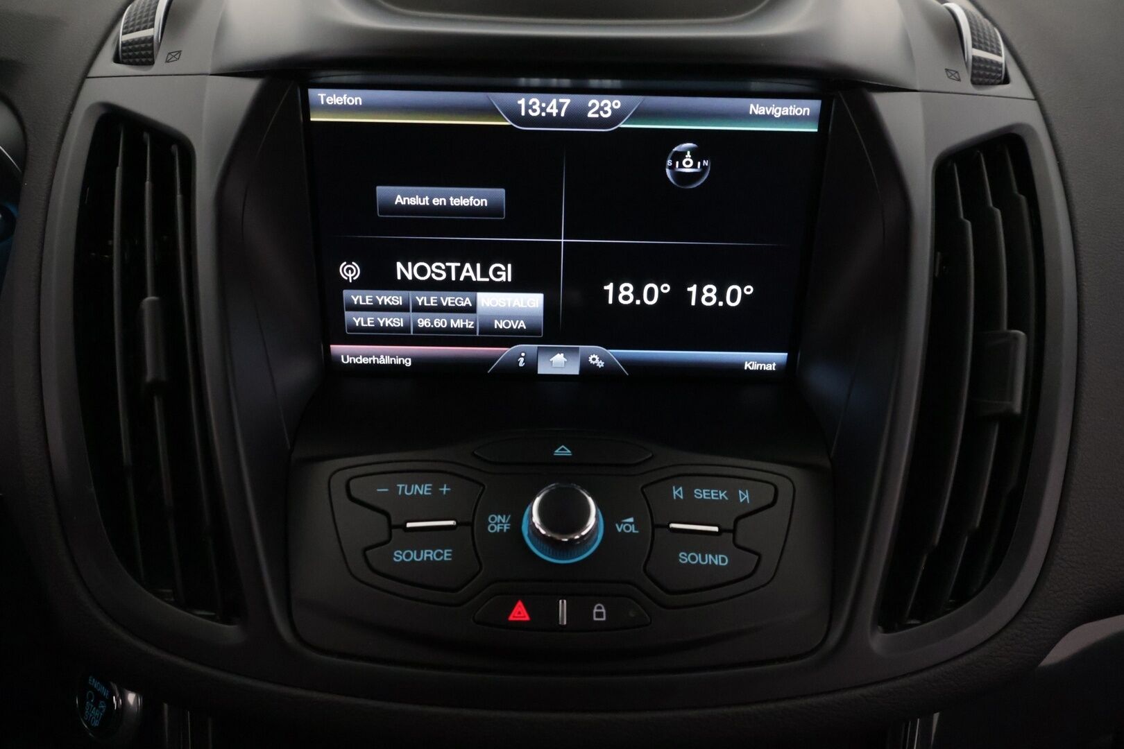 Ford Kuga 2016 1,5 EcoBoost 150 hv FWD M6 Titanium 5-ovinen *2-om Suomi-auto / Vakkari / P-tutka*