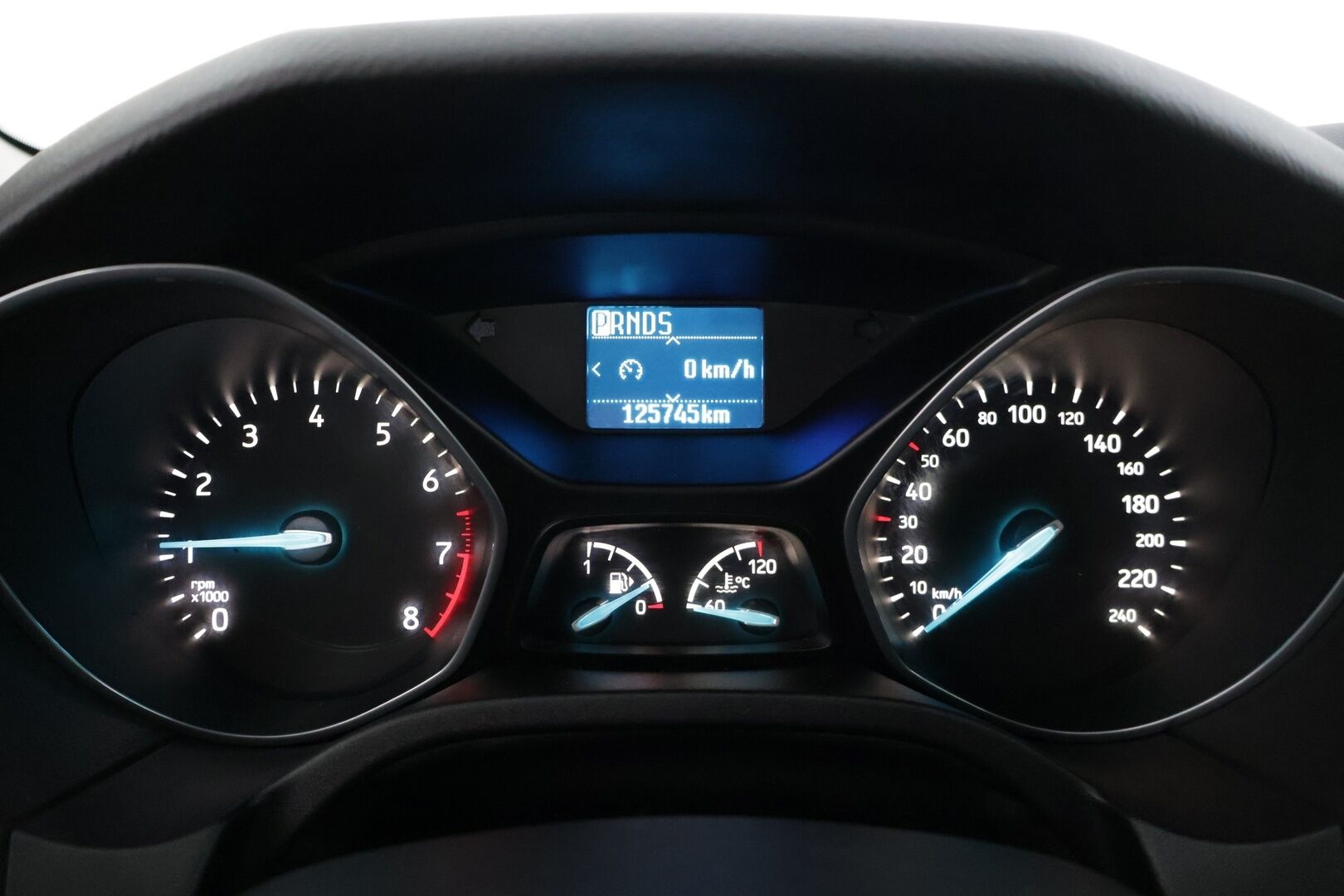 Ford Focus 2016 1,0 EcoBoost 125 hv Start/Stop A6 Trend Wagon * Koukku / Vakionopeudensäädin / Ilmastointi / P-Tutkat * - * Yhdellä omistajalla ollut 2025 asti, siisti yksilö asiallisilla varusteilla *