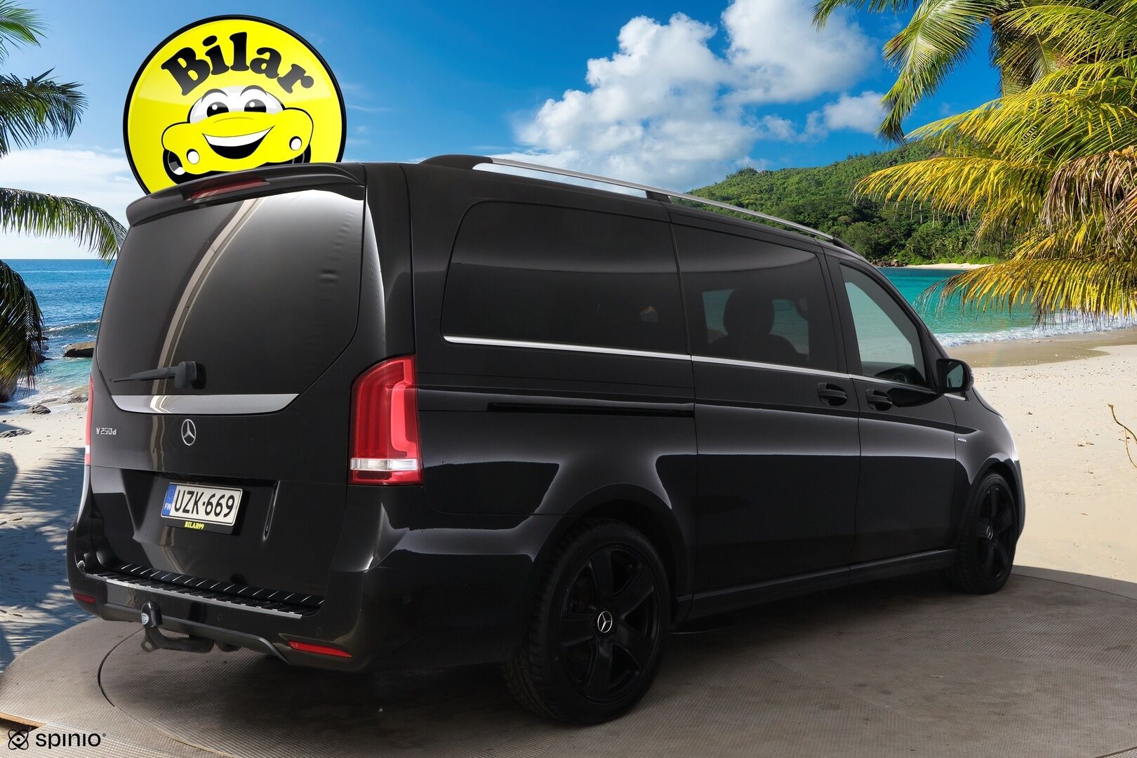 Mercedes-Benz V 2016 250CDI keskipitkä Premium Business AMG 6P - 3,99% KORKOTARJOUS TÄHÄN AUTOON 21.9. ASTI - Webasto / Burmester / Distronic+ / Panorama / Viilennetyt & Lämmitetyt Mukitelineet / Vaaleat Ilmastoidut Nahat / Vetokoukku / Juuri tullut Tampereell