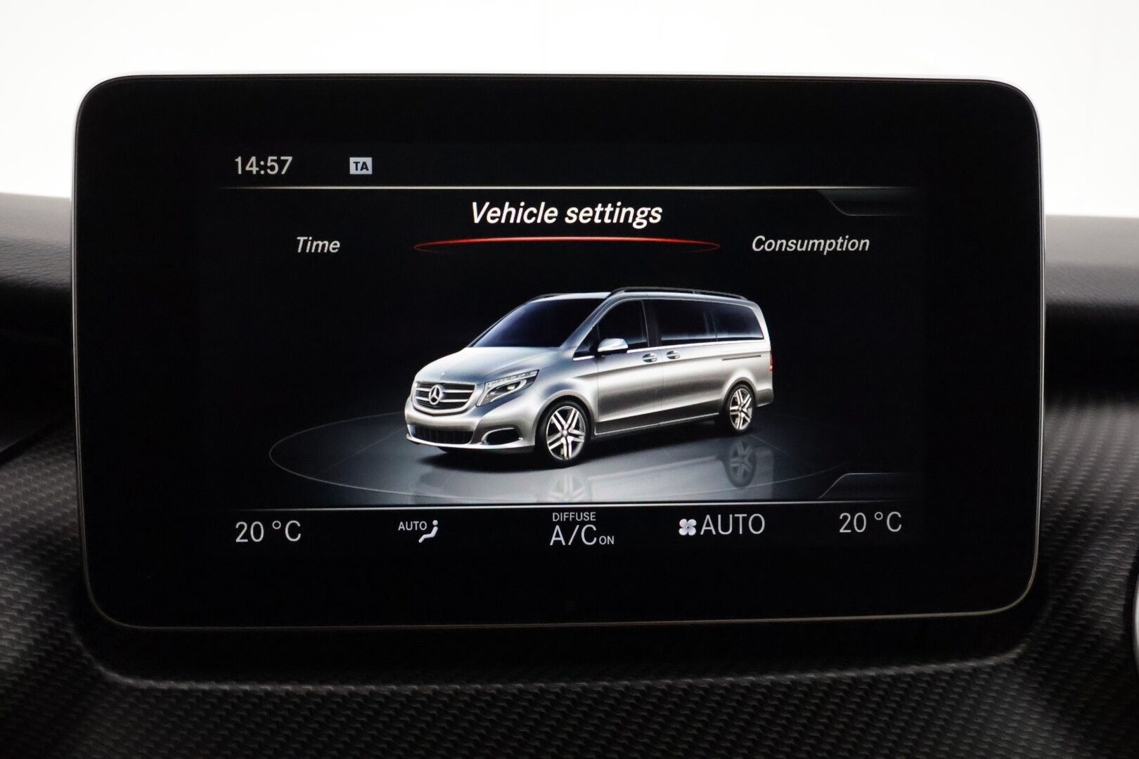Mercedes-Benz V 2016 250CDI keskipitkä Premium Business AMG - 3,99 % KORKOTARJOUS TÄHÄN AUTOON - Webasto / Burmester / Vetokoukku / Distronic+ / Panorama / Peruutuskamera / ILS LED / Vaaleat Nahat / Vetokoukku / Supertuote!