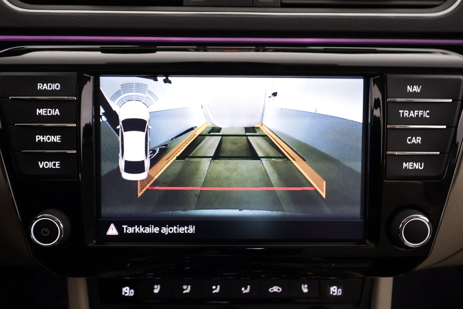 Skoda Superb 2017 1,4 TSI ACT L&K DSG Autom. - | ACC | Webasto | Koukku | Canton | LED | Muistipenkki | P.Kamera | Ilmastoidut nahat | Navi | Keyless | Apple&Android | Lasikattoluukku | 1.Om Suomi-auto | Kahdet renkaat |