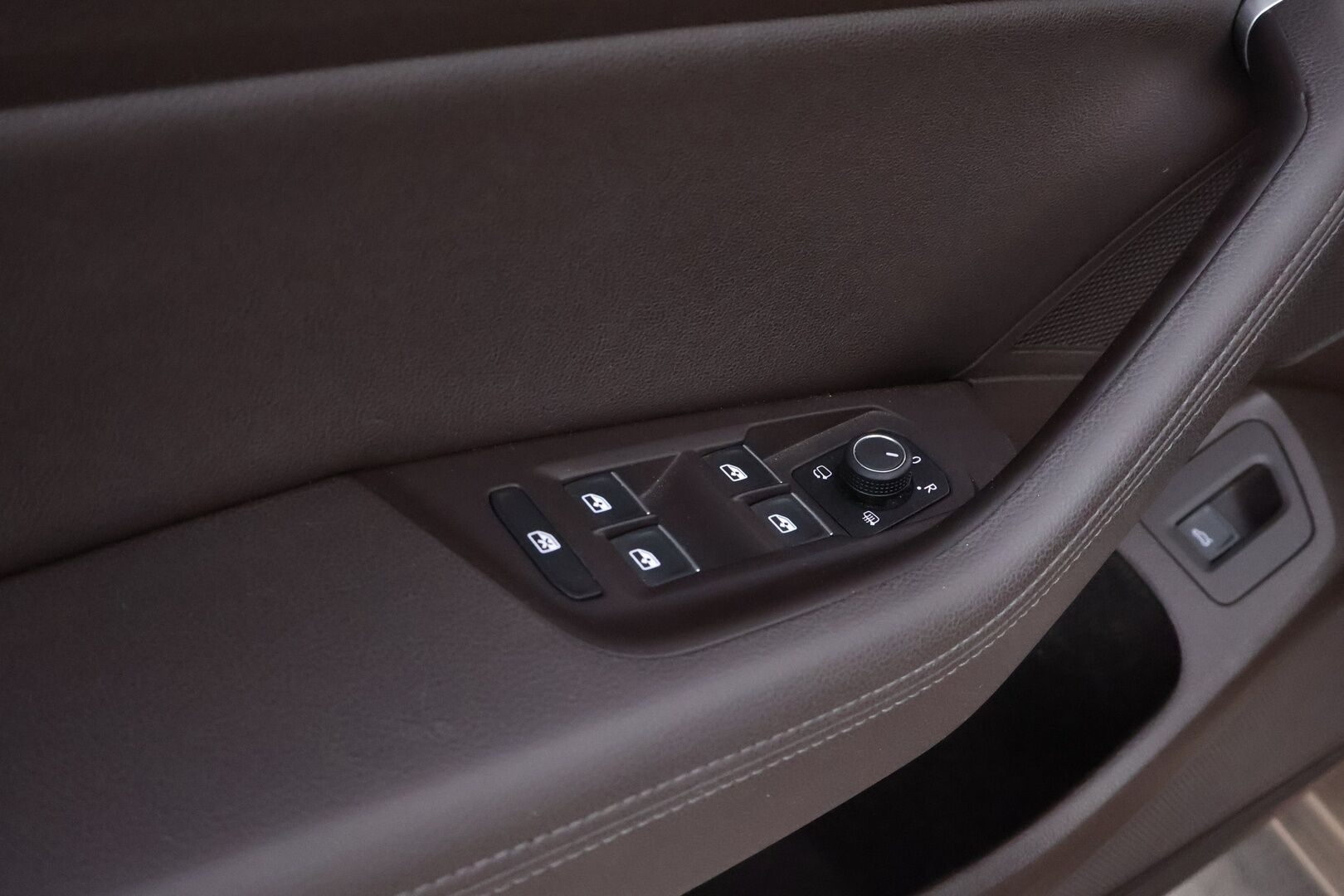 Volkswagen Passat 2017 Variant Highline 1,4 TSI 110 kW (150 hv) ACT DSG-automaatti - Suomiauto / Adapt.Vakkari / Digimittari / Nahka-Alcantara / Panorama / Navi / Vetokoukku / Lämmitettävä tuulilasi / Huippuvarusteet / Jakopää tehty!