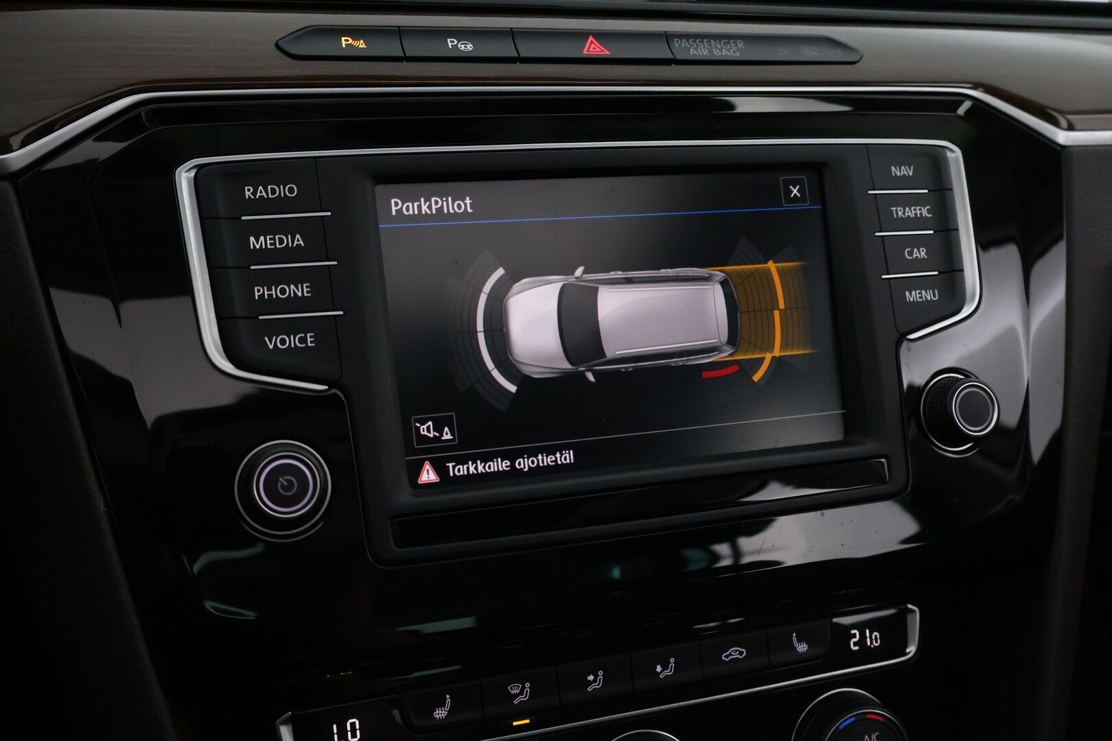 Volkswagen Passat 2017 Variant Highline 1,4 TSI 110 kW (150 hv) ACT DSG-automaatti - Suomiauto / Adapt.Vakkari / Digimittari / Nahka-Alcantara / Panorama / Navi / Vetokoukku / Lämmitettävä tuulilasi / Huippuvarusteet / Jakopää tehty!