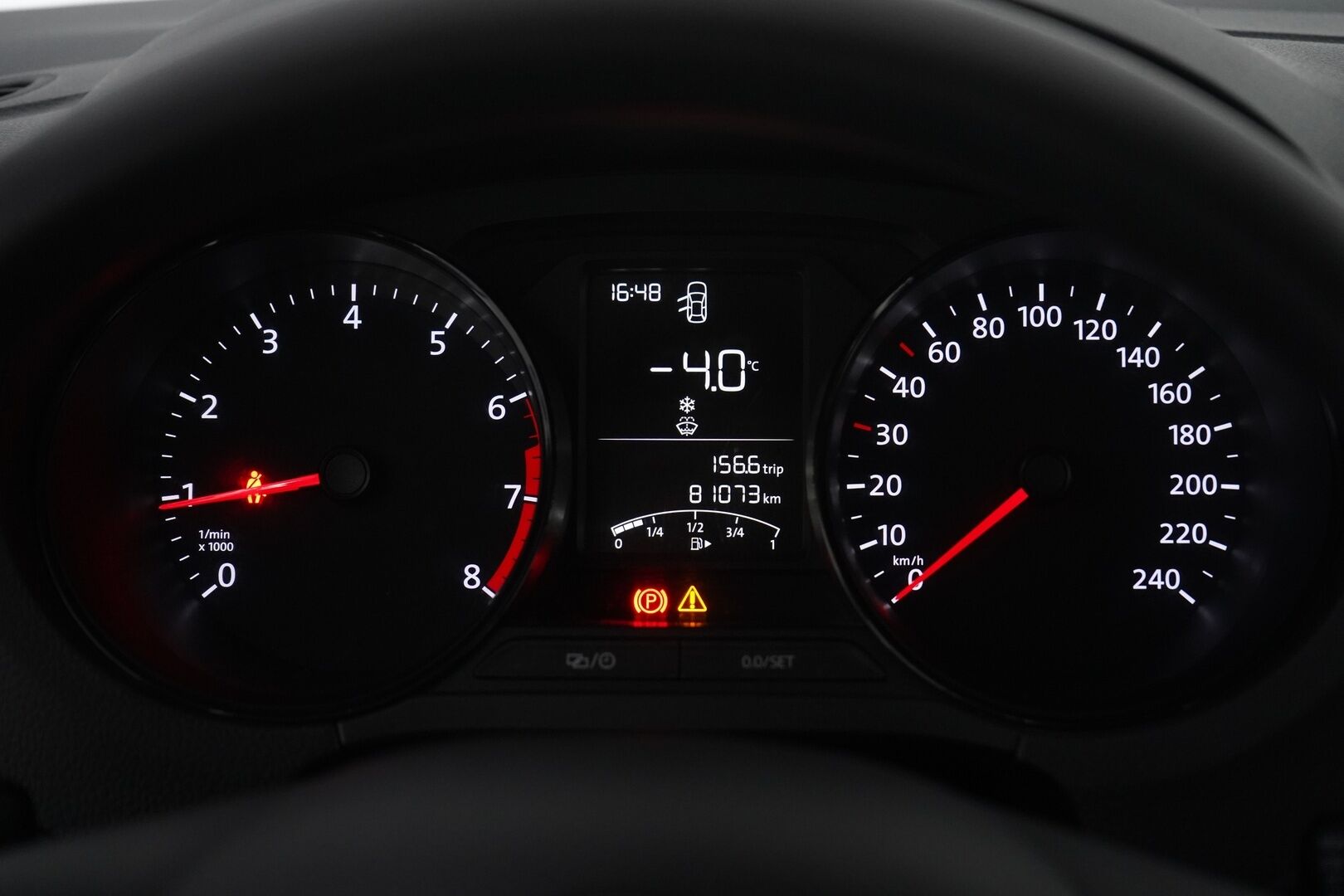 Volkswagen Polo 2016 Trendline 1,0 55 kW (75 hv) - Suomi-Auto / Kahdet renkaat - HULLUT JOULUT KORKOTARJOUS 2,49% 