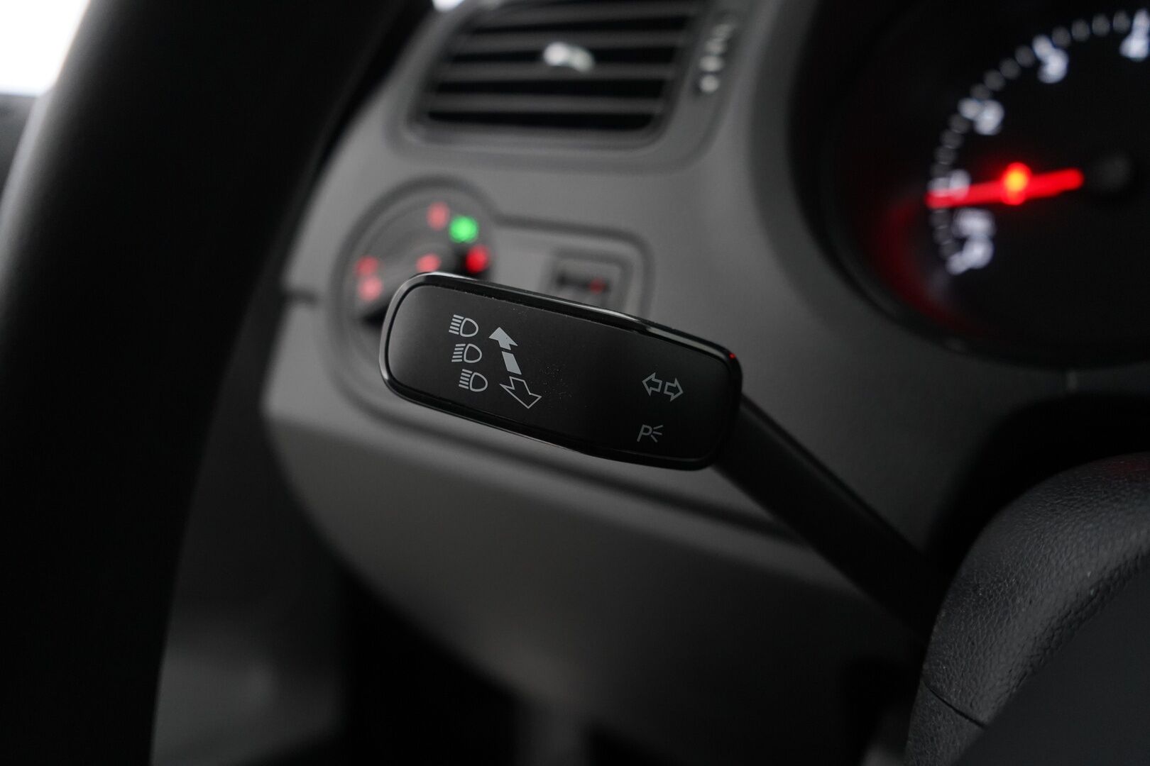 Volkswagen Polo 2016 Trendline 1,0 55 kW (75 hv) - Suomi-Auto / Kahdet renkaat - HULLUT JOULUT KORKOTARJOUS 2,49% 