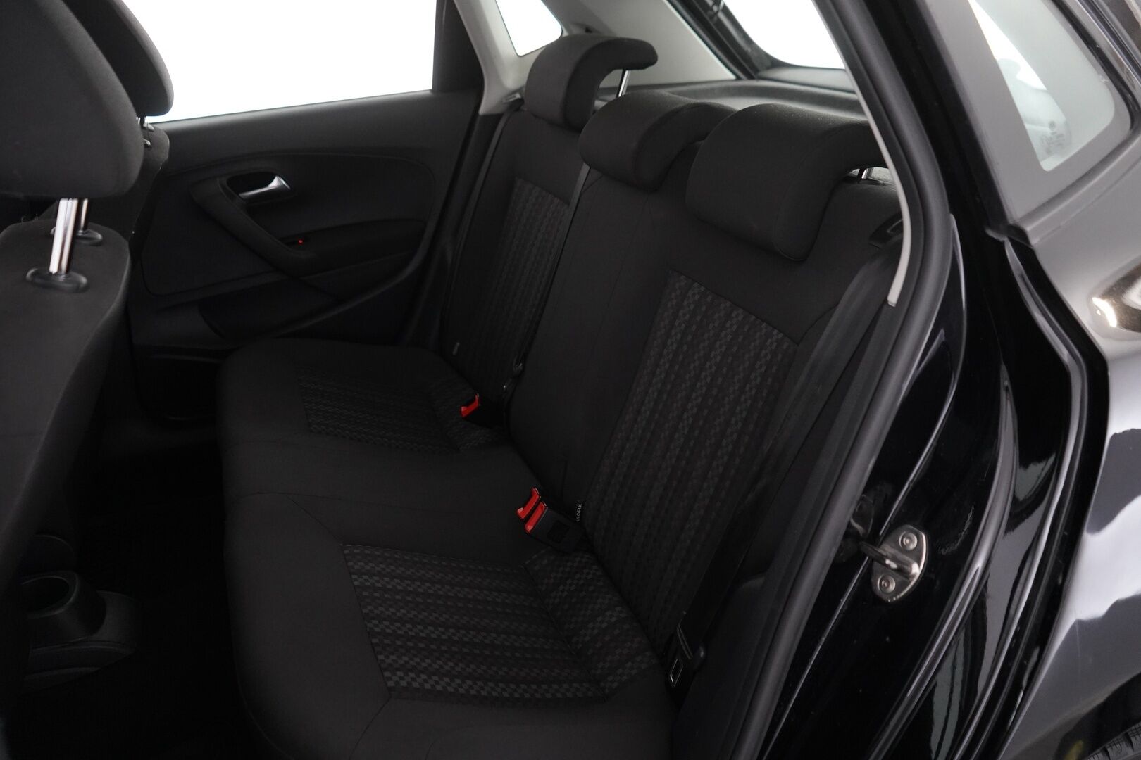 Volkswagen Polo 2016 Trendline 1,0 55 kW (75 hv) - Suomi-Auto / Kahdet renkaat - HULLUT JOULUT KORKOTARJOUS 2,49% 