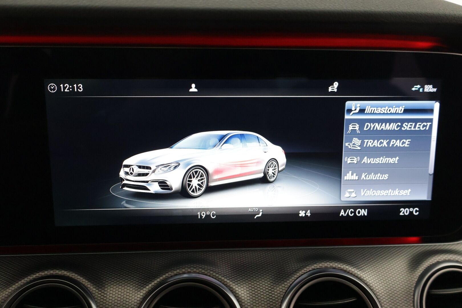 Mercedes-Benz E 2017 220d Premium Business**HUD / Widescreen / Webasto / Koukku / Adapt.Vakkari / Multibeam-LED / P.Kamera / Sporttipenkit** - Navi / Kaistavahti / Apple&Android / Suomi-auto / 2x Renkaat