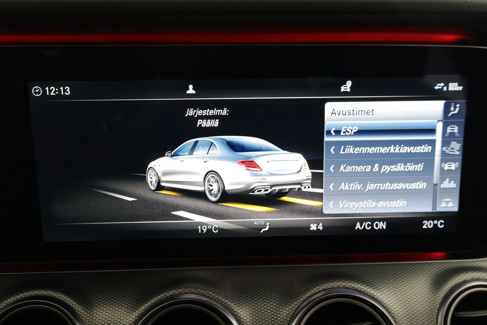 Mercedes-Benz E 2017 220d Premium Business**HUD / Widescreen / Webasto / Koukku / Adapt.Vakkari / Multibeam-LED / P.Kamera / Sporttipenkit** - Navi / Kaistavahti / Apple&Android / Suomi-auto / 2x Renkaat