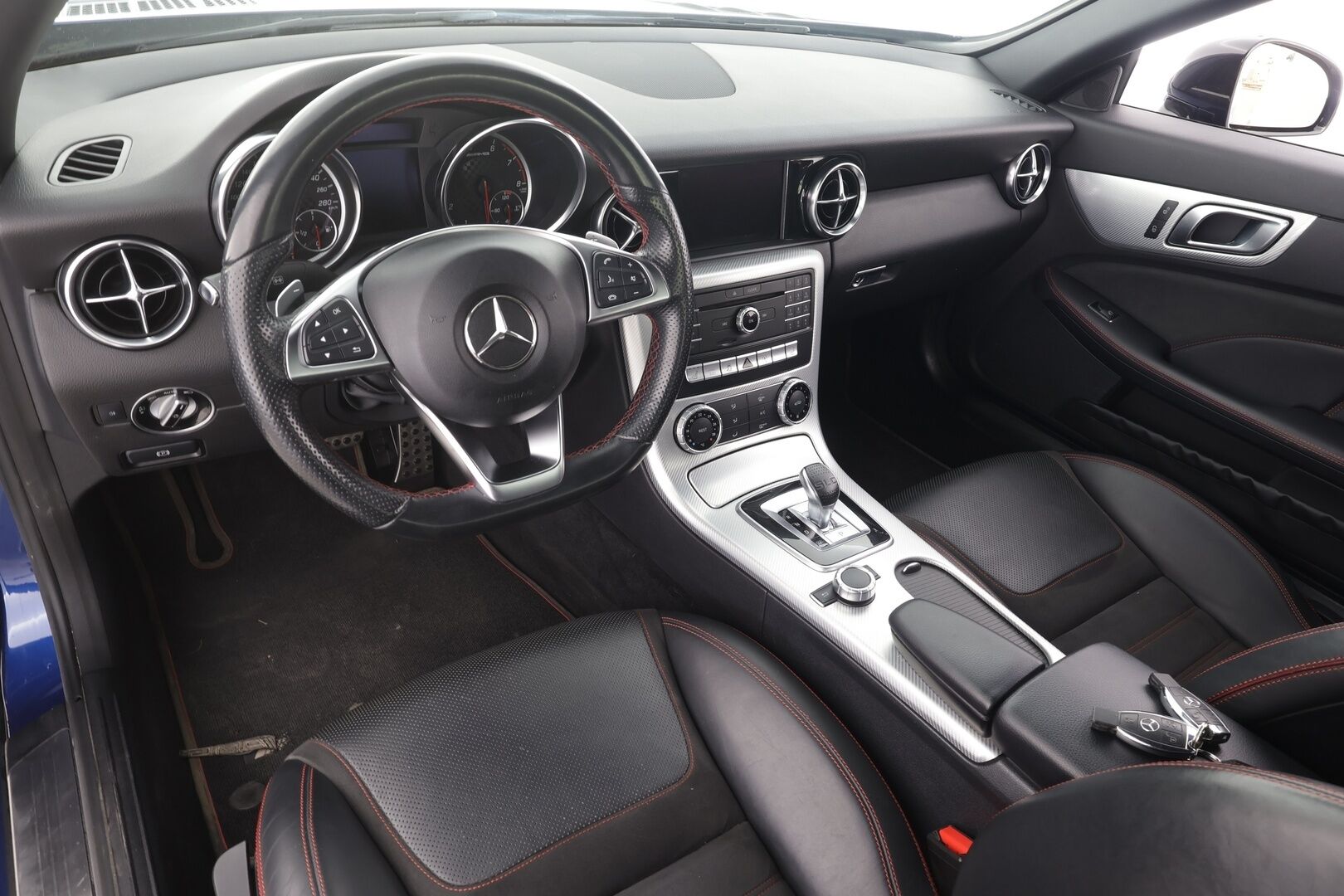 Mercedes-Benz SLC 2016 AMG  43 A - | ILS-LED | Puolinahat | Vakkari | Bluetooth | Sporttipenkit | Suomi-auto |