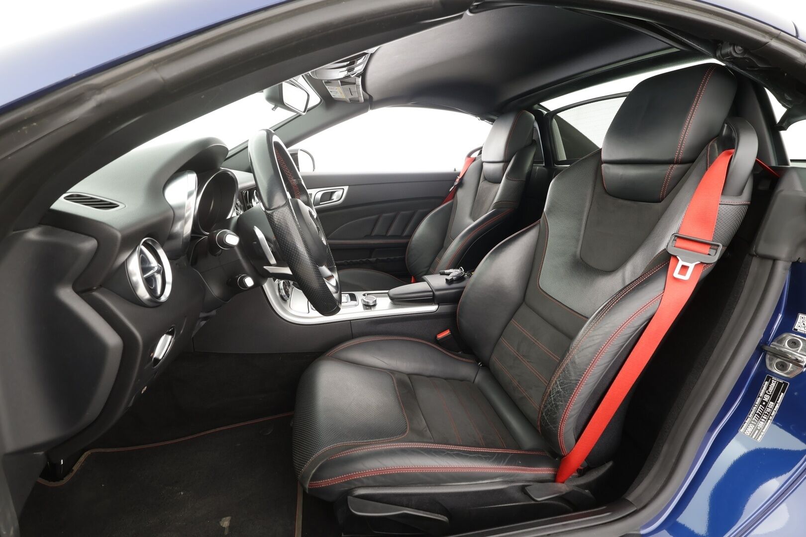 Mercedes-Benz SLC 2016 AMG  43 A - | ILS-LED | Puolinahat | Vakkari | Bluetooth | Sporttipenkit | Suomi-auto |