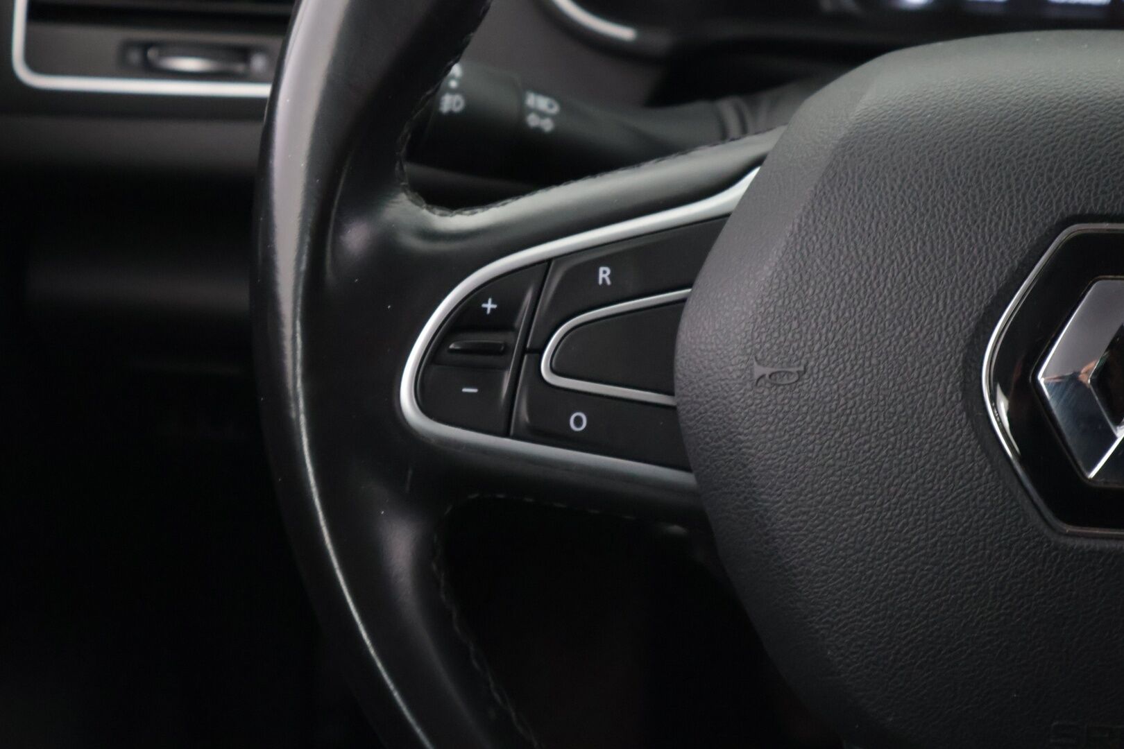 Renault Megane 2016 Hatchback Energy TCe 130 Bose *Vakkari / Led-ajovalot / Koukku / Navi / P-kamera / BLIS / BOSE / Kaistavahti* - Huippuvarusteilla oleva Megane! / Juuri katsastettu & huollettu!