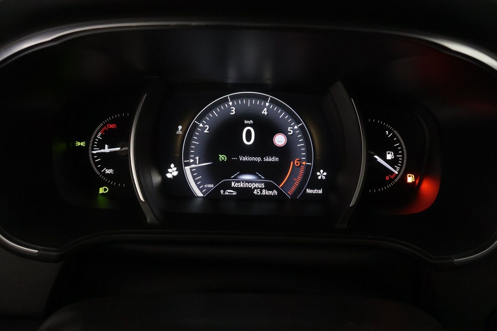 Renault Megane 2016 Hatchback Energy TCe 130 Bose *Vakkari / Led-ajovalot / Koukku / Navi / P-kamera / BLIS / BOSE / Kaistavahti* - Huippuvarusteilla oleva Megane! / Juuri katsastettu & huollettu!