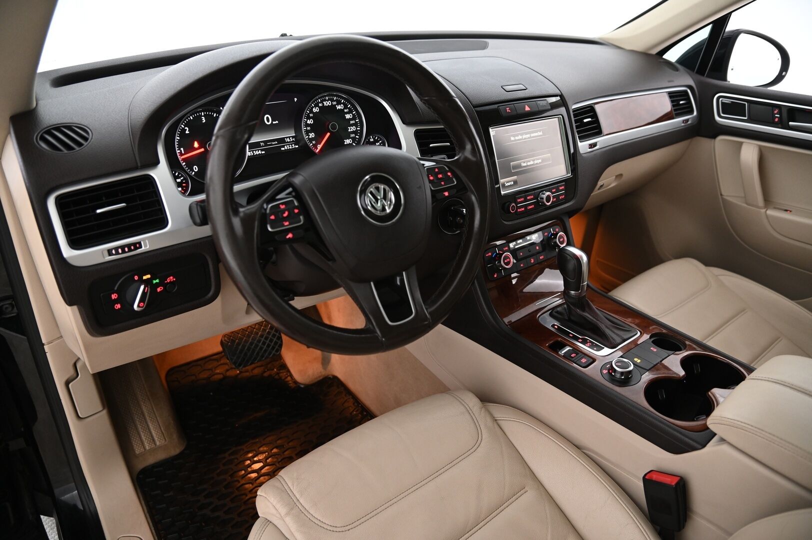 Volkswagen Touareg 2013 3,0 V6 TDI 180 kW (245 hv) 4MOTION BlueMotion Technology Tiptronic-automaatti *Dynaudio / Panorama / Nahkasisusta / Kuskinpenkki muistilla / Navi* - *Huippuvarusteet / Puhdas Carvertical / Näyttävät vanteet*