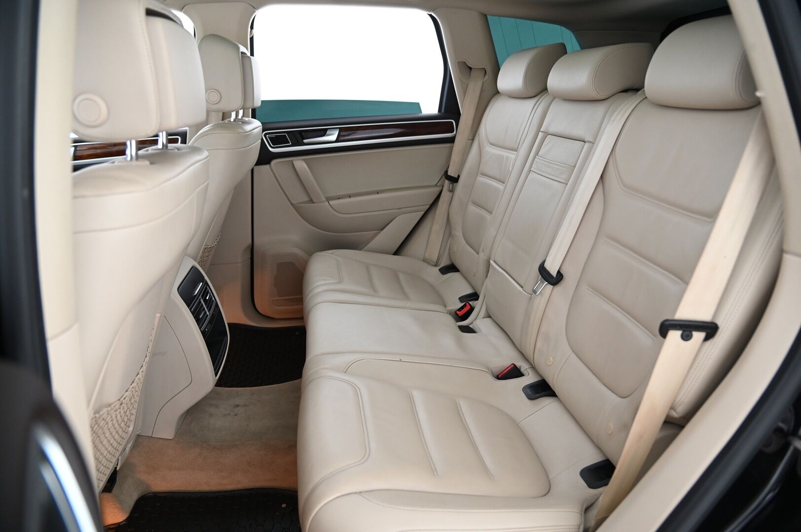 Volkswagen Touareg 2013 3,0 V6 TDI 180 kW (245 hv) 4MOTION BlueMotion Technology Tiptronic-automaatti *Dynaudio / Panorama / Nahkasisusta / Kuskinpenkki muistilla / Navi* - *Huippuvarusteet / Puhdas Carvertical / Näyttävät vanteet*