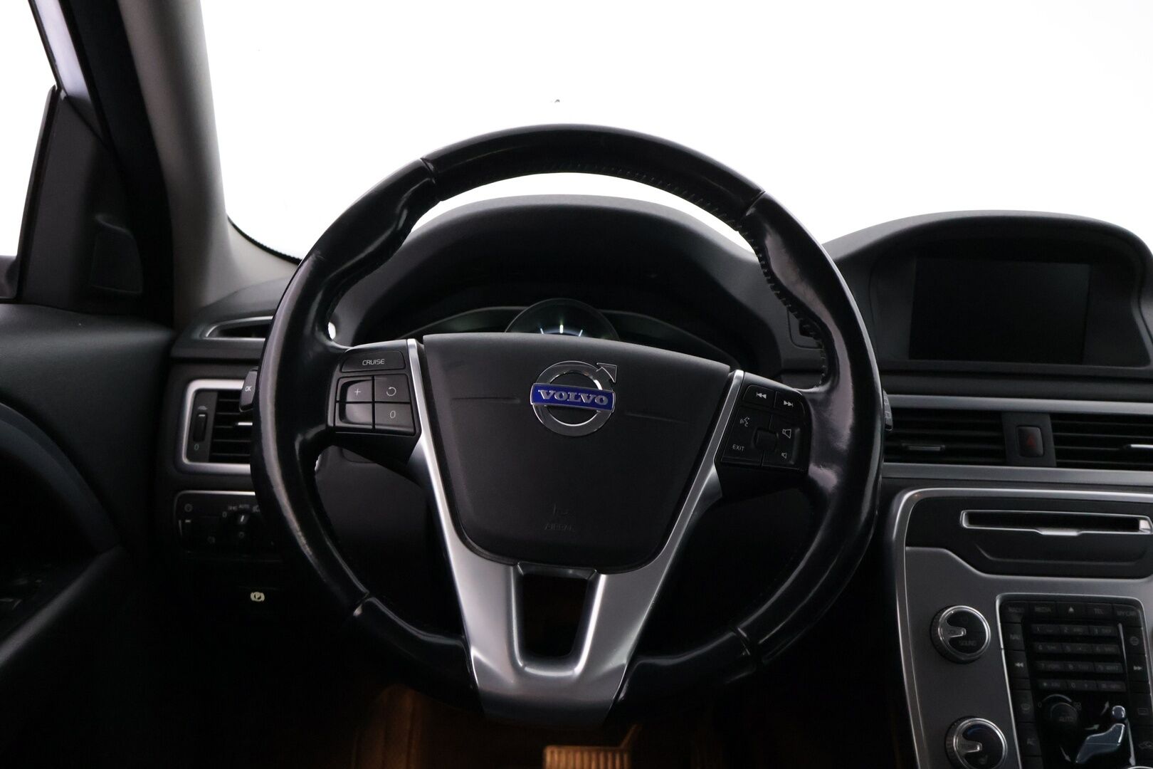 Volvo V70 2015 D4 AWD Business aut. *Webasto / Puoli-nahka / Vetokoukku / Xenon / Vakkari*