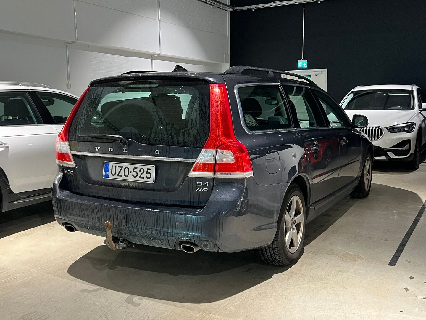 Volvo V70 2014 D4 AWD Business aut. *Webasto / Puoli-nahka / Vetokoukku / Xenon / Vakkari*